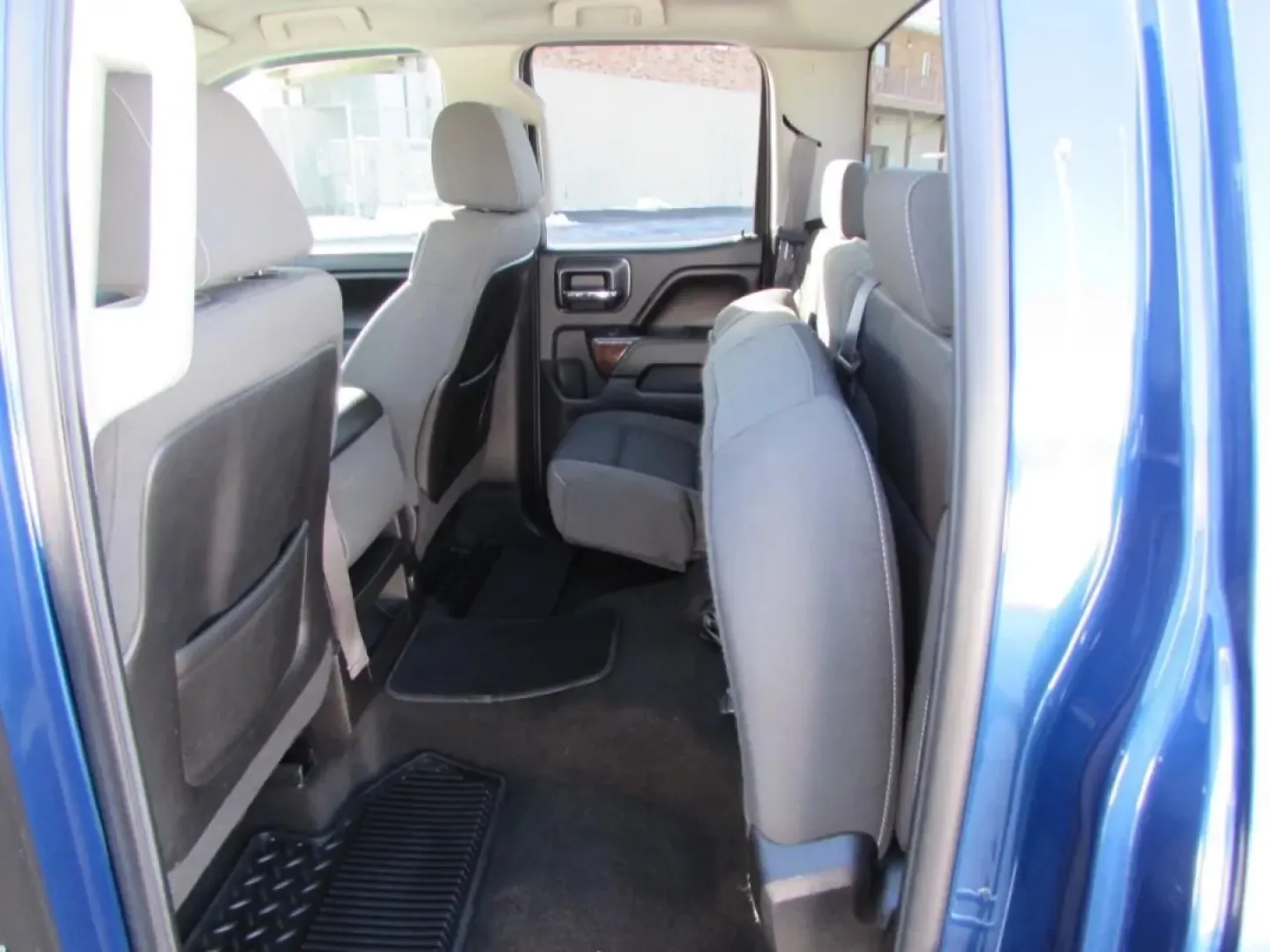 2015 /Black GMC Sierra 1500 SLE (1GTV2UECXFZ) with an Other engine, Automatic transmission, located at 12836 Highway 21, De Soto, MO, 63020, (636) 337-7777, 38.151867, -90.575615 - **Unleash Your Adventurous Spirit with the 2015 GMC Sierra 1500 Perfect for Weekend Warriors and Daily Commuters Alike!**<br /> <br /> Are you ready to elevate your driving experience? The 2015 GMC Sierra 1500 is more than just a truck; it's your ticket to adventure, family outings, and stress-free - Photo#30