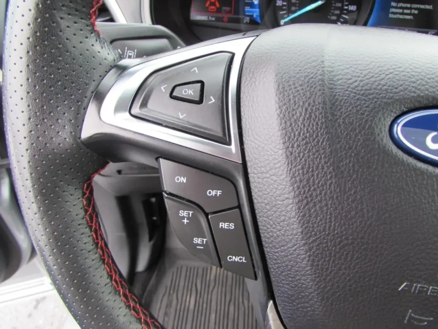 2024 /Ebony Ford Edge ST Line (2FMPK4J91RB) with an 2.0L L4 DOHC 16V engine, Automatic transmission, located at 12836 Highway 21, De Soto, MO, 63020, (636) 337-7777, 38.151867, -90.575615 - Unlock your next adventure with this stunning 2024 Ford Edge, available now at Pettus Ford De Soto, your trusted OEM dealership located at 12836 Missouri Hwy 21, De Soto, MO 63020. Whether you're navigating the daily grind of long commutes or planning weekend getaways with family and friends, this v - Photo#13