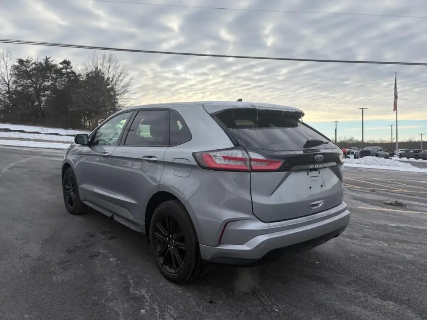 2024 /Ebony Ford Edge ST Line (2FMPK4J91RB) with an 2.0L L4 DOHC 16V engine, Automatic transmission, located at 12836 Highway 21, De Soto, MO, 63020, (636) 337-7777, 38.151867, -90.575615 - Unlock your next adventure with this stunning 2024 Ford Edge, available now at Pettus Ford De Soto, your trusted OEM dealership located at 12836 Missouri Hwy 21, De Soto, MO 63020. Whether you're navigating the daily grind of long commutes or planning weekend getaways with family and friends, this v - Photo#2