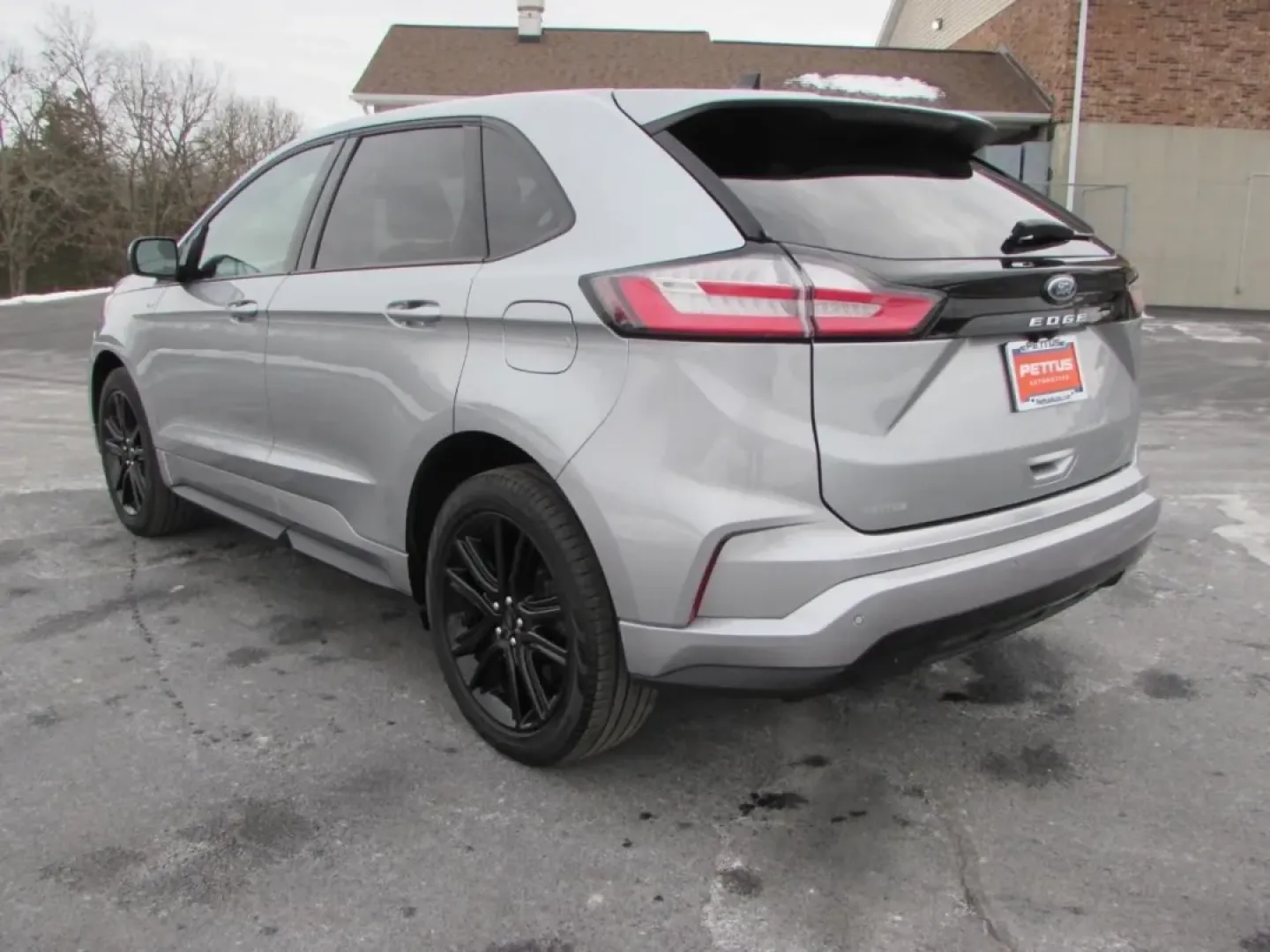 2024 /Ebony Ford Edge ST Line (2FMPK4J91RB) with an 2.0L L4 DOHC 16V engine, Automatic transmission, located at 12836 Highway 21, De Soto, MO, 63020, (636) 337-7777, 38.151867, -90.575615 - Unlock your next adventure with this stunning 2024 Ford Edge, available now at Pettus Ford De Soto, your trusted OEM dealership located at 12836 Missouri Hwy 21, De Soto, MO 63020. Whether you're navigating the daily grind of long commutes or planning weekend getaways with family and friends, this v - Photo#4