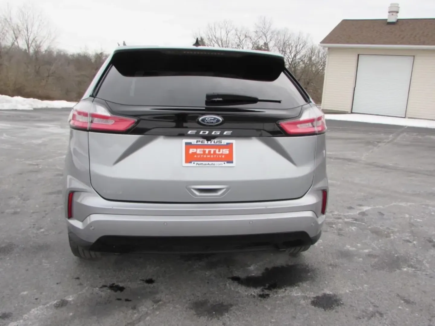 2024 /Ebony Ford Edge ST Line (2FMPK4J91RB) with an 2.0L L4 DOHC 16V engine, Automatic transmission, located at 12836 Highway 21, De Soto, MO, 63020, (636) 337-7777, 38.151867, -90.575615 - Unlock your next adventure with this stunning 2024 Ford Edge, available now at Pettus Ford De Soto, your trusted OEM dealership located at 12836 Missouri Hwy 21, De Soto, MO 63020. Whether you're navigating the daily grind of long commutes or planning weekend getaways with family and friends, this v - Photo#5