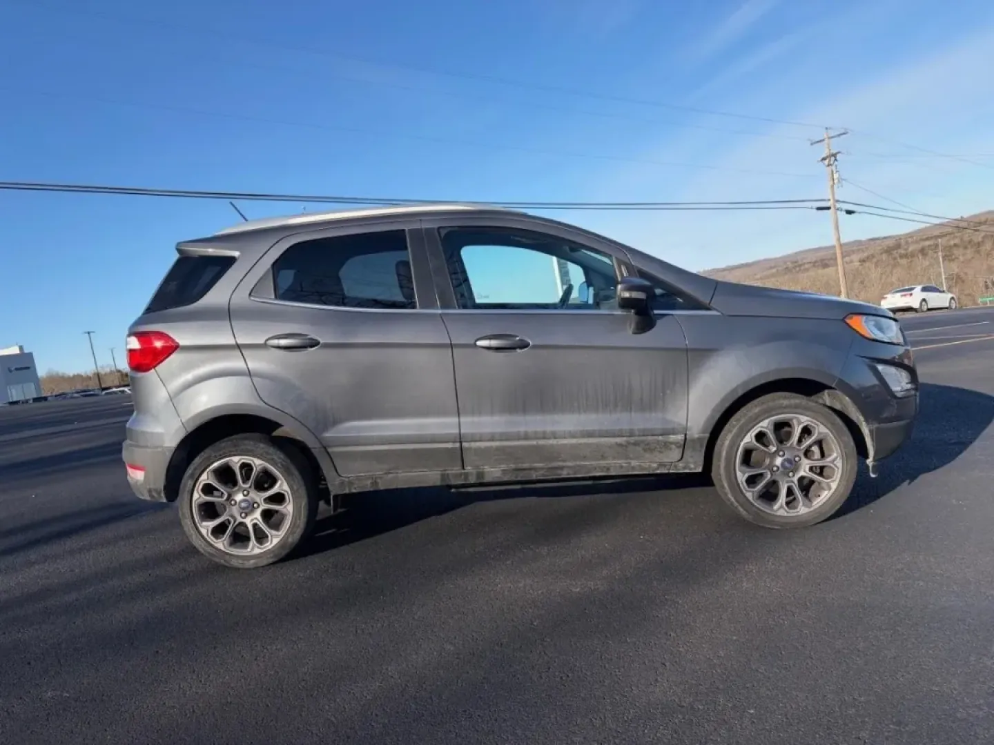 2018 /Ebony Black Ford EcoSport Titanium (MAJ6P1WL6JC) with an 2.0L L4 DOHC 16V engine, Automatic transmission, located at 12836 Highway 21, De Soto, MO, 63020, (636) 337-7777, 38.151867, -90.575615 - **Adventure Awaits with the 2018 Ford EcoSport Titanium!** <br /> <br /> Are you ready to elevate your lifestyle and embrace your adventurous spirit? Look no further than the 2018 Ford EcoSport Titanium, the perfect companion for weekend getaways, family outings, and urban explorations. With its rob - Photo#32