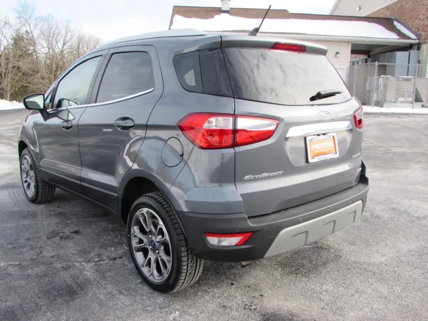 2018 /Ebony Black Ford EcoSport Titanium (MAJ6P1WL6JC) with an 2.0L L4 DOHC 16V engine, Automatic transmission, located at 12836 Highway 21, De Soto, MO, 63020, (636) 337-7777, 38.151867, -90.575615 - **Adventure Awaits with the 2018 Ford EcoSport Titanium!** <br /> <br /> Are you ready to elevate your lifestyle and embrace your adventurous spirit? Look no further than the 2018 Ford EcoSport Titanium, the perfect companion for weekend getaways, family outings, and urban explorations. With its rob - Photo#4