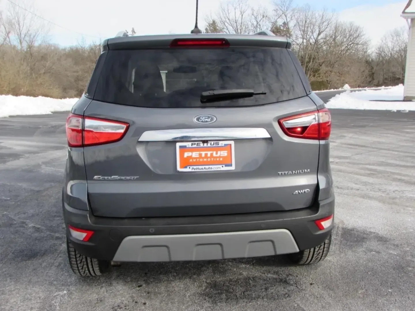 2018 /Ebony Black Ford EcoSport Titanium (MAJ6P1WL6JC) with an 2.0L L4 DOHC 16V engine, Automatic transmission, located at 12836 Highway 21, De Soto, MO, 63020, (636) 337-7777, 38.151867, -90.575615 - **Adventure Awaits with the 2018 Ford EcoSport Titanium!** <br /> <br /> Are you ready to elevate your lifestyle and embrace your adventurous spirit? Look no further than the 2018 Ford EcoSport Titanium, the perfect companion for weekend getaways, family outings, and urban explorations. With its rob - Photo#5