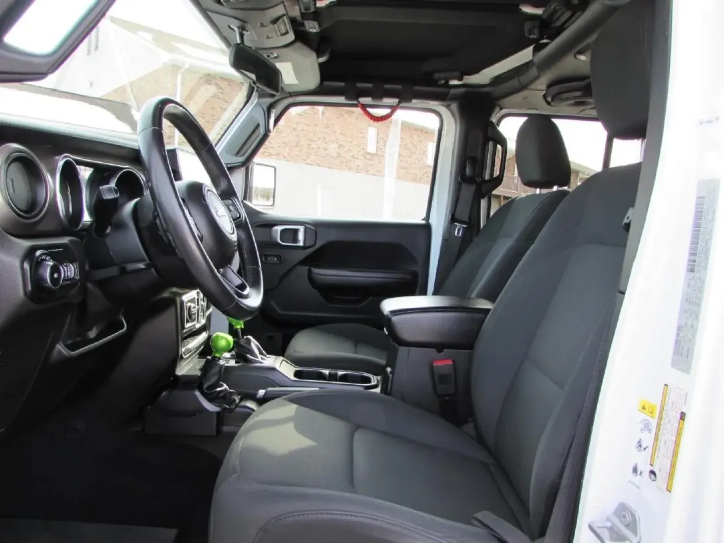 2019 /Black Jeep Wrangler Unlimited Sport S (1C4HJXDN9KW) with an 2.0L L4 DOHC 16V TURBO engine, 6A transmission, located at 12830 Highway 21, De Soto, MO, 63020, (636) 337-7777, 38.153099, -90.573624 - Are you ready to elevate your weekend adventures and family outings? Look no further than this stunning 2019 Jeep Wrangler, the ultimate SUV for those who crave exploration and versatility. Whether you're navigating the winding roads of De Soto, MO, or tackling rugged trails, this vehicle is designe - Photo#13