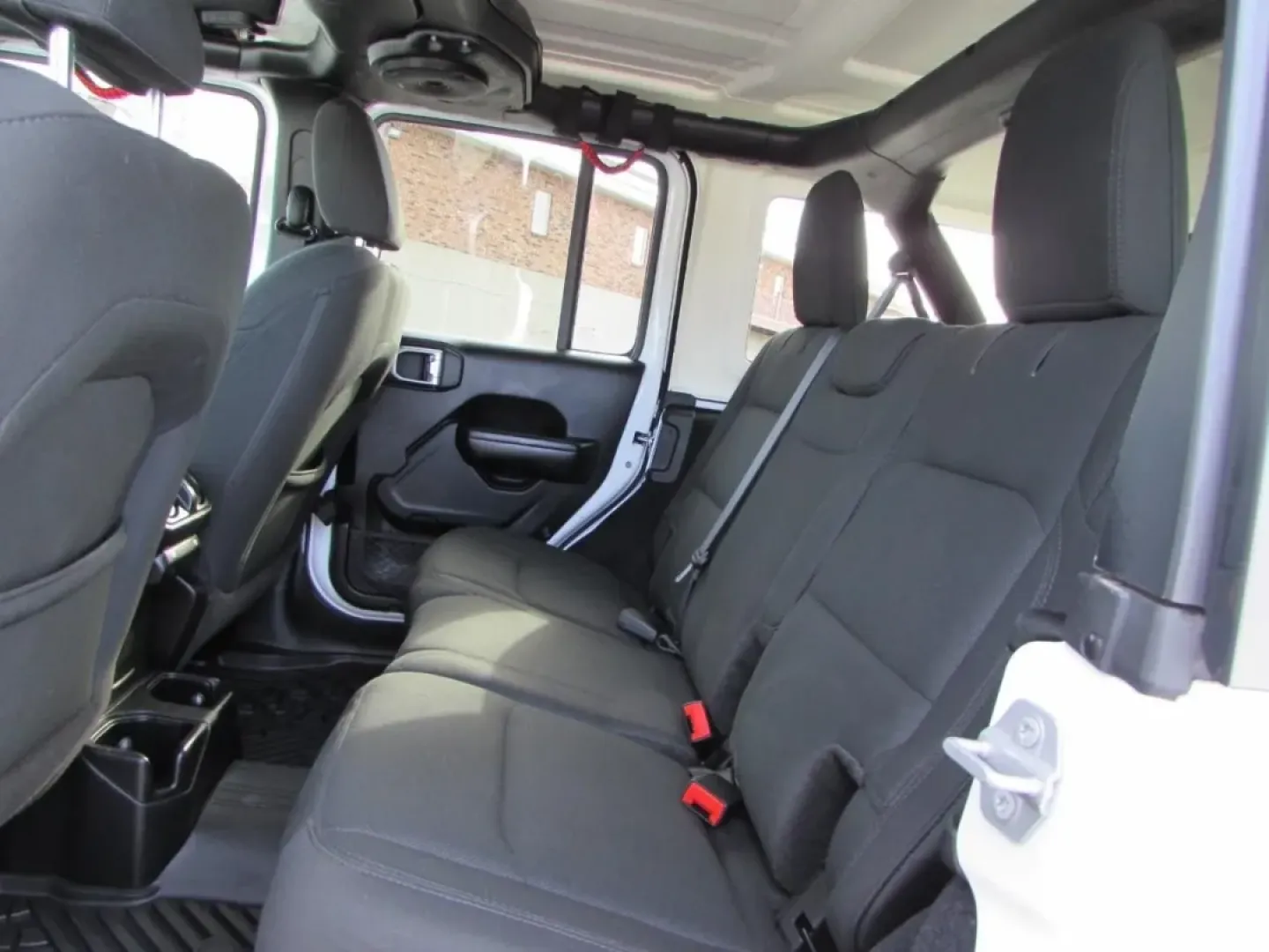 2019 /Black Jeep Wrangler Unlimited Sport S (1C4HJXDN9KW) with an 2.0L L4 DOHC 16V TURBO engine, 6A transmission, located at 12830 Highway 21, De Soto, MO, 63020, (636) 337-7777, 38.153099, -90.573624 - Are you ready to elevate your weekend adventures and family outings? Look no further than this stunning 2019 Jeep Wrangler, the ultimate SUV for those who crave exploration and versatility. Whether you're navigating the winding roads of De Soto, MO, or tackling rugged trails, this vehicle is designe - Photo#25