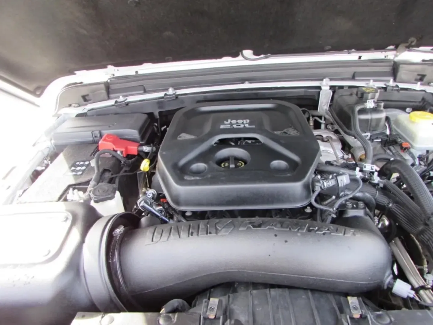 2019 /Black Jeep Wrangler Unlimited Sport S (1C4HJXDN9KW) with an 2.0L L4 DOHC 16V TURBO engine, 6A transmission, located at 12830 Highway 21, De Soto, MO, 63020, (636) 337-7777, 38.153099, -90.573624 - Are you ready to elevate your weekend adventures and family outings? Look no further than this stunning 2019 Jeep Wrangler, the ultimate SUV for those who crave exploration and versatility. Whether you're navigating the winding roads of De Soto, MO, or tackling rugged trails, this vehicle is designe - Photo#8