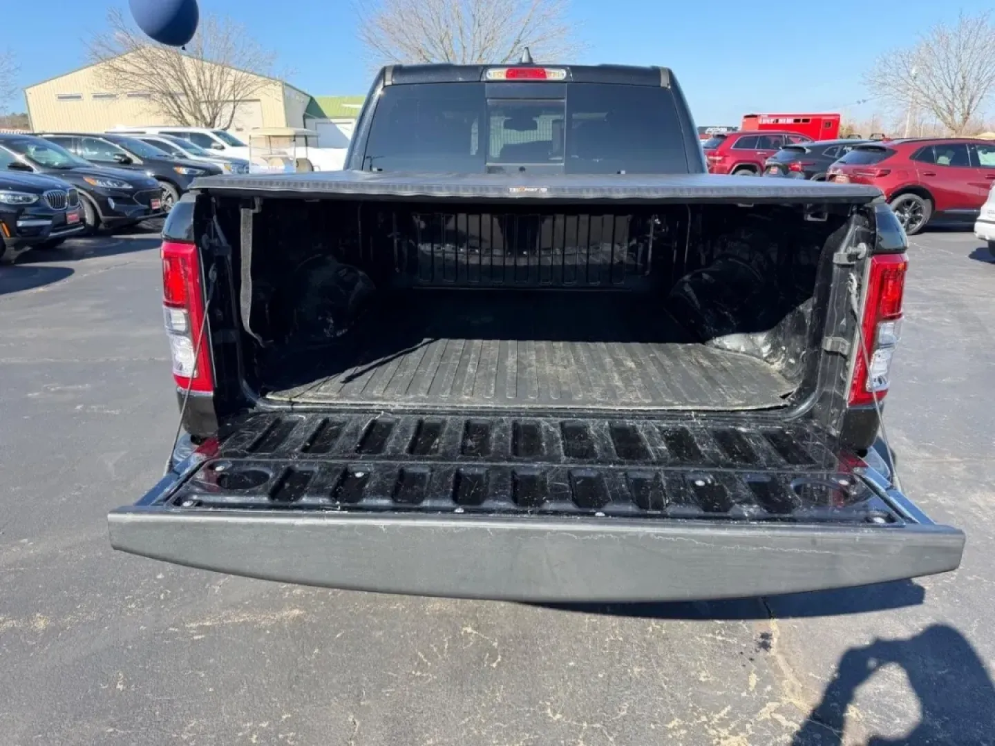 2019 /Diesel Gray/Black Cloth Ram 1500 Big Horn/Lone Star (1C6RRFFG5KN) with an 3.6L V6 24V VVT eTorque UPG I engine, Automatic transmission, located at 970 Woodlawn Dr., Farmington, MO, 63640, (573) 431-7800, 37.825642, -90.468674 - **Discover Your Next Adventure with the 2019 Ram 1500 Big Horn/Lone Star at Pettus CDJR Farmington!**<br /> <br /> Are you ready to elevate your weekend adventures or tackle your daily commutes with ease? Look no further than this stunning 2019 Ram 1500 Big Horn/Lone Star, available now at Pettus CD - Photo#4