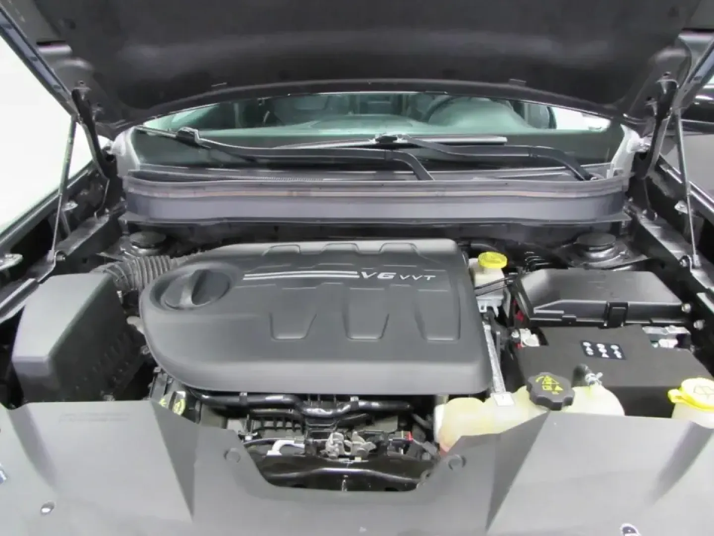 2022 /Black Jeep Cherokee X (1C4PJMCX4ND) with an 3.2L V6 DOHC 24V engine, Automatic transmission, located at 12830 Highway 21, De Soto, MO, 63020, (636) 337-7777, 38.153099, -90.573624 - **Unleash Your Adventurous Spirit with the 2022 Jeep Cherokee 4WD X!** <br /> <br /> Are you ready to elevate your weekend getaways and daily commutes with a vehicle that embodies both versatility and rugged charm? Look no further than the 2022 Jeep Cherokee 4WD X, a perfect fit for those who crave - Photo#9