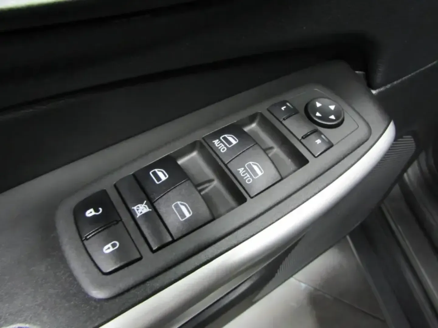 2022 /Black Jeep Cherokee X (1C4PJMCX4ND) with an 3.2L V6 DOHC 24V engine, Automatic transmission, located at 12830 Highway 21, De Soto, MO, 63020, (636) 337-7777, 38.153099, -90.573624 - **Unleash Your Adventurous Spirit with the 2022 Jeep Cherokee 4WD X!** <br /> <br /> Are you ready to elevate your weekend getaways and daily commutes with a vehicle that embodies both versatility and rugged charm? Look no further than the 2022 Jeep Cherokee 4WD X, a perfect fit for those who crave - Photo#19