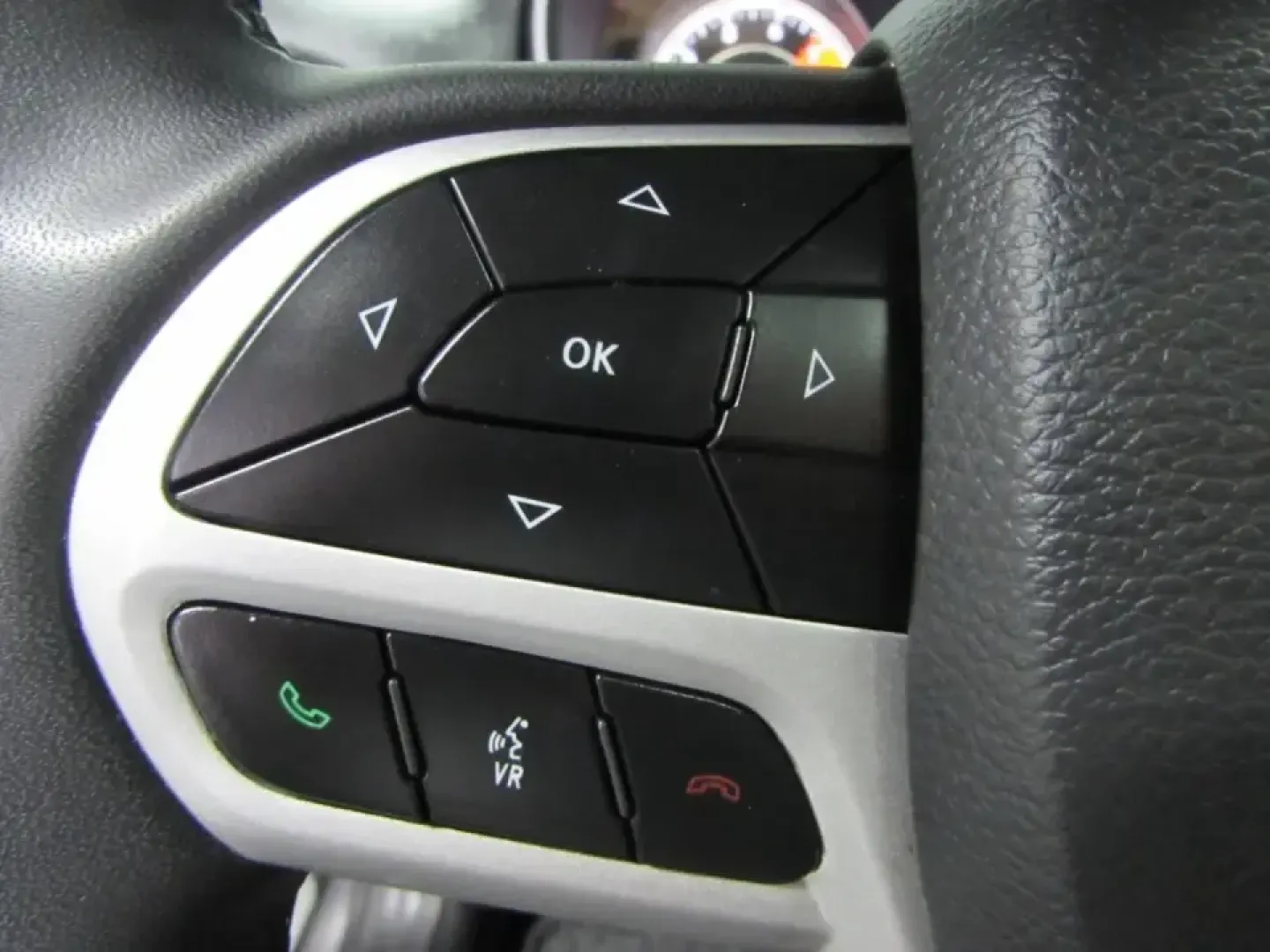 2022 /Black Jeep Cherokee X (1C4PJMCX4ND) with an 3.2L V6 DOHC 24V engine, Automatic transmission, located at 12830 Highway 21, De Soto, MO, 63020, (636) 337-7777, 38.153099, -90.573624 - **Unleash Your Adventurous Spirit with the 2022 Jeep Cherokee 4WD X!** <br /> <br /> Are you ready to elevate your weekend getaways and daily commutes with a vehicle that embodies both versatility and rugged charm? Look no further than the 2022 Jeep Cherokee 4WD X, a perfect fit for those who crave - Photo#23