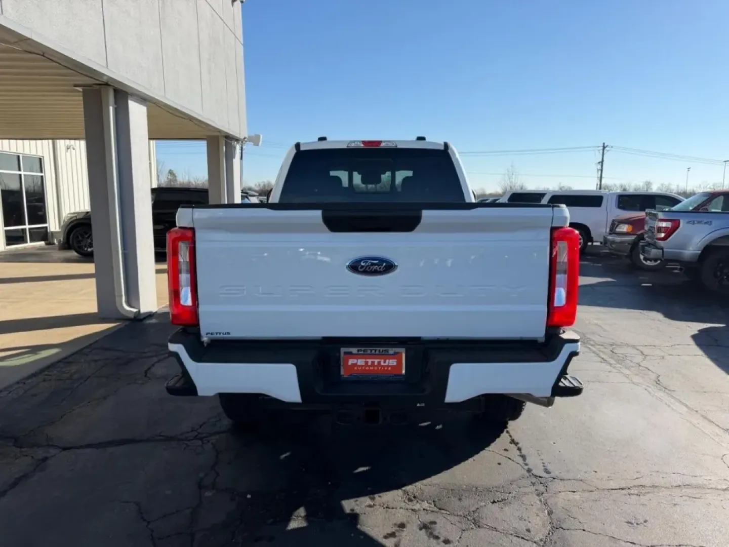 2026 /Medium Dark Slate Cloth Ford F-250SD XL Crew Cab 4WD (1FT7W2BA4TE) with an 6.8L 2V DEVCT NA PFI V8 Gas engine, 6A transmission, located at 141 Commercial Dr, Fredericktown, MO, 63645, (573) 783-6432, 37.570087, -90.320648 - **Unlock Your Adventurous Lifestyle with the 2026 Ford Super Duty F-250 SRW!**<br /> <br /> Are you ready to elevate your daily commute or weekend escapades? The 2026 Ford Super Duty F-250 SRW is built to handle everything from tough jobs to family road trips with style and ease. Imagine conquering - Photo#3