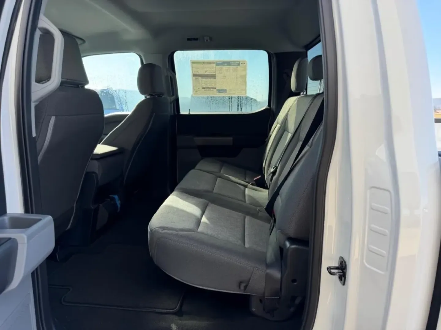 2026 /Medium Dark Slate Cloth Ford F-250SD XL Crew Cab 4WD (1FT7W2BA4TE) with an 6.8L 2V DEVCT NA PFI V8 Gas engine, 6A transmission, located at 141 Commercial Dr, Fredericktown, MO, 63645, (573) 783-6432, 37.570087, -90.320648 - **Unlock Your Adventurous Lifestyle with the 2026 Ford Super Duty F-250 SRW!**<br /> <br /> Are you ready to elevate your daily commute or weekend escapades? The 2026 Ford Super Duty F-250 SRW is built to handle everything from tough jobs to family road trips with style and ease. Imagine conquering - Photo#8