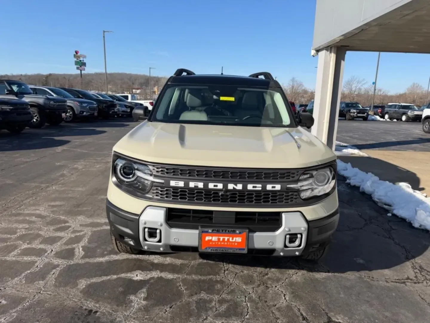 2025 /Dark Space Gray Leather Ford Bronco Sport Badlands (3FMCR9DA1SR) with an 2.0L EcoBoost engine, Automatic transmission, located at 141 Commercial Dr, Fredericktown, MO, 63645, (573) 783-6432, 37.570087, -90.320648 - **Adventure Awaits with the 2025 Ford Bronco Sport Badlands!**<br /> <br /> Are you ready to elevate your outdoor adventures and weekend getaways? The 2025 Ford Bronco Sport Badlands is here to redefine your driving experience, making it the perfect companion for those who crave exploration and exci - Photo#7