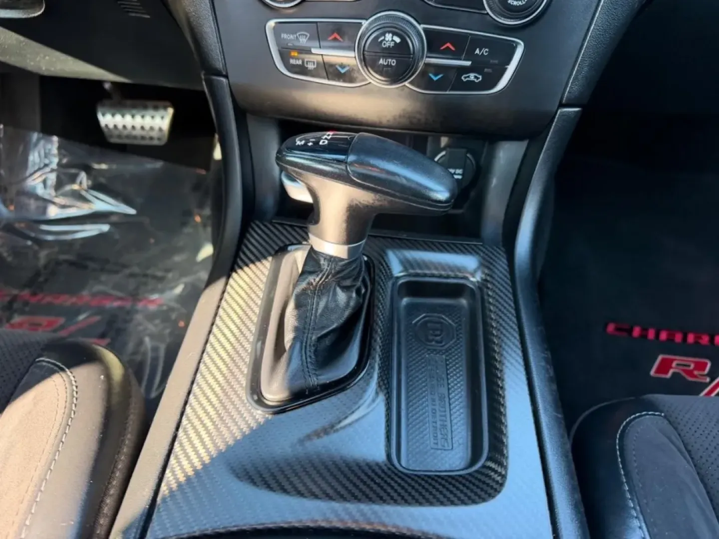 2020 /Black Suede Dodge Charger R/T (2C3CDXCT5LH) with an 5.7L V8 HEMI MDS VVT engine, Automatic transmission, located at 970 Woodlawn Dr., Farmington, MO, 63640, (573) 431-7800, 37.825642, -90.468674 - **Unleash Your Inner Adventurer with the 2020 Dodge Charger R/T!** <br /> <br /> Whether you're navigating the city streets of Farmington or embarking on weekend getaways, the 2020 Dodge Charger R/T is the perfect companion for those who crave performance and style. This pre-owned beauty, dressed i - Photo#16