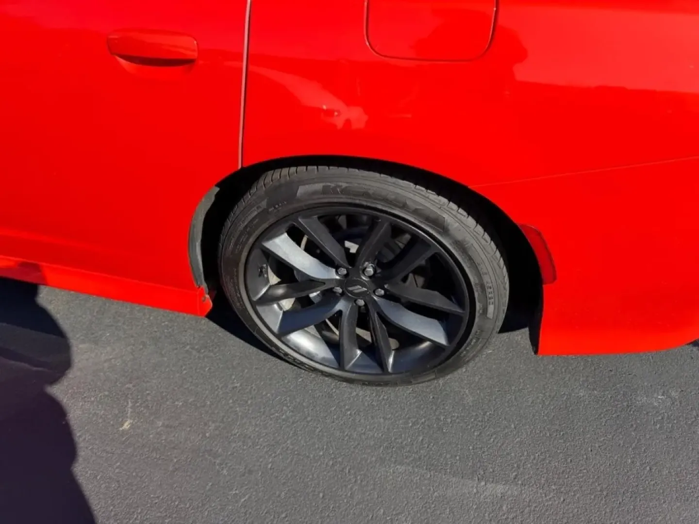 2020 /Black Suede Dodge Charger R/T (2C3CDXCT5LH) with an 5.7L V8 HEMI MDS VVT engine, Automatic transmission, located at 970 Woodlawn Dr., Farmington, MO, 63640, (573) 431-7800, 37.825642, -90.468674 - **Unleash Your Inner Adventurer with the 2020 Dodge Charger R/T!** <br /> <br /> Whether you're navigating the city streets of Farmington or embarking on weekend getaways, the 2020 Dodge Charger R/T is the perfect companion for those who crave performance and style. This pre-owned beauty, dressed i - Photo#5