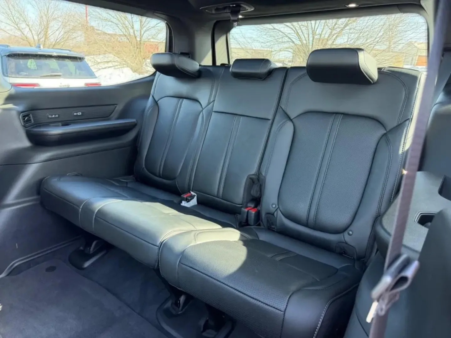 2026 /Global Black Leather Jeep Grand Wagoneer Limited (1C4SJVBP9TS) with an 3.0L I6 Hurricane SO Twin Turbo ESS engine, 8A transmission, located at 970 Woodlawn Dr., Farmington, MO, 63640, (573) 431-7800, 37.825642, -90.468674 - **Explore New Horizons with the 2026 Jeep Grand Wagoneer - Your Ultimate Family Adventure Companion!**<br /> <br /> Are you ready to elevate your family adventures or weekend getaways? The 2026 Jeep Grand Wagoneer, now available at Pettus CDJR Farmington, is designed for those who crave both luxury - Photo#9