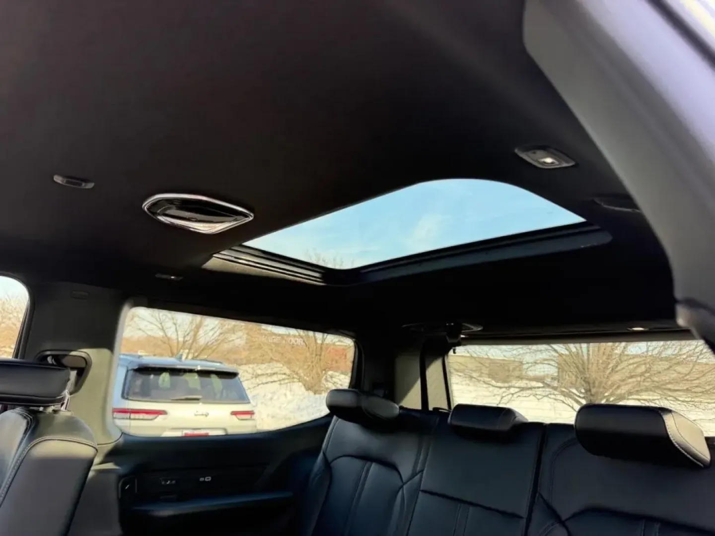 2026 /Global Black Leather Jeep Grand Wagoneer Limited (1C4SJVBP9TS) with an 3.0L I6 Hurricane SO Twin Turbo ESS engine, 8A transmission, located at 970 Woodlawn Dr., Farmington, MO, 63640, (573) 431-7800, 37.825642, -90.468674 - **Explore New Horizons with the 2026 Jeep Grand Wagoneer - Your Ultimate Family Adventure Companion!**<br /> <br /> Are you ready to elevate your family adventures or weekend getaways? The 2026 Jeep Grand Wagoneer, now available at Pettus CDJR Farmington, is designed for those who crave both luxury - Photo#10