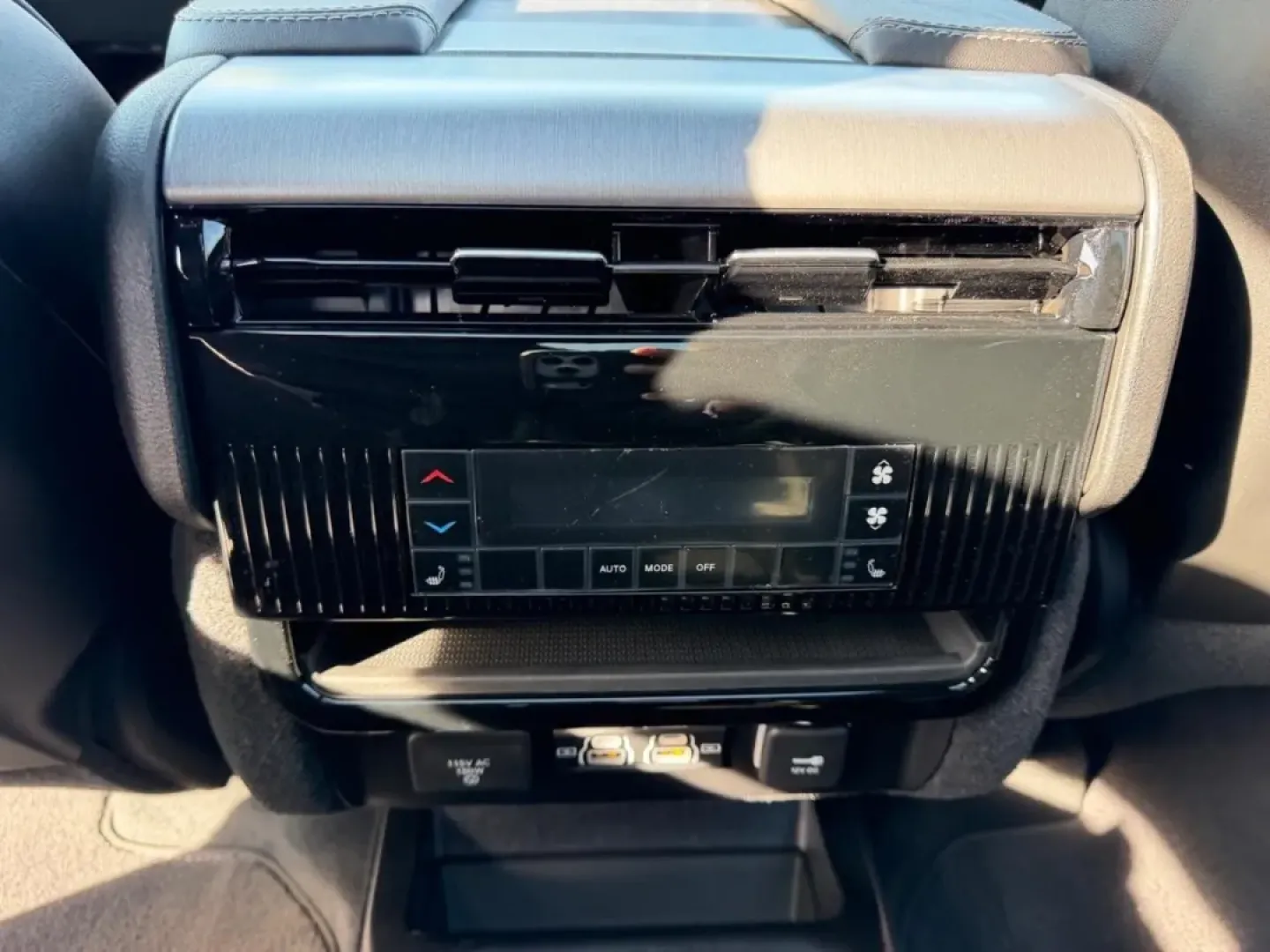 2026 /Global Black Leather Jeep Grand Wagoneer Limited (1C4SJVBP9TS) with an 3.0L I6 Hurricane SO Twin Turbo ESS engine, 8A transmission, located at 970 Woodlawn Dr., Farmington, MO, 63640, (573) 431-7800, 37.825642, -90.468674 - **Explore New Horizons with the 2026 Jeep Grand Wagoneer - Your Ultimate Family Adventure Companion!**<br /> <br /> Are you ready to elevate your family adventures or weekend getaways? The 2026 Jeep Grand Wagoneer, now available at Pettus CDJR Farmington, is designed for those who crave both luxury - Photo#13