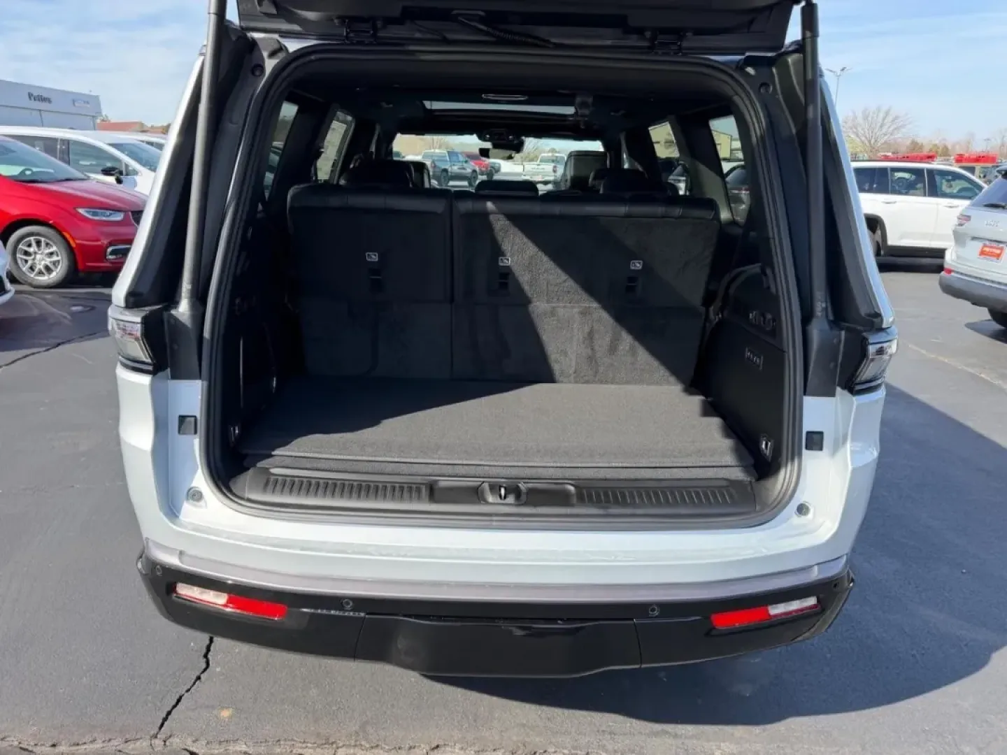 2026 /Global Black Leather Jeep Grand Wagoneer Limited (1C4SJVBP9TS) with an 3.0L I6 Hurricane SO Twin Turbo ESS engine, 8A transmission, located at 970 Woodlawn Dr., Farmington, MO, 63640, (573) 431-7800, 37.825642, -90.468674 - **Explore New Horizons with the 2026 Jeep Grand Wagoneer - Your Ultimate Family Adventure Companion!**<br /> <br /> Are you ready to elevate your family adventures or weekend getaways? The 2026 Jeep Grand Wagoneer, now available at Pettus CDJR Farmington, is designed for those who crave both luxury - Photo#4