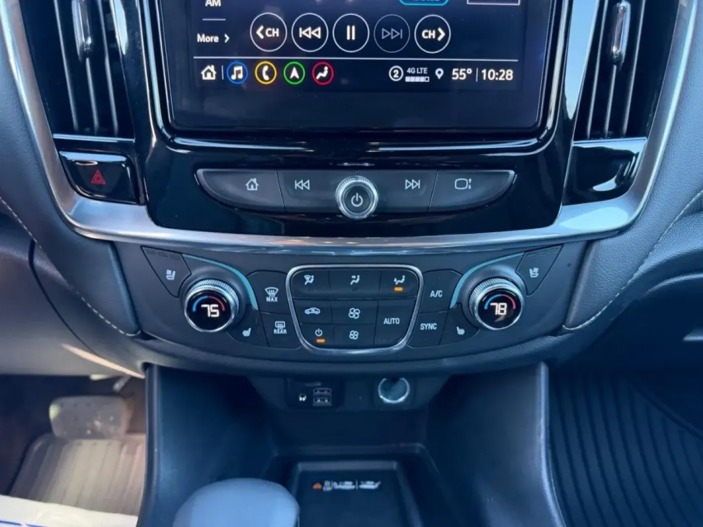 2023 /Jet Black Leather Chevrolet Traverse Premier (1GNEVKKW5PJ) with an 3.6L V6 / SIDI / VVT engine, Automatic transmission, located at 970 Woodlawn Dr., Farmington, MO, 63640, (573) 431-7800, 37.825642, -90.468674 - ### Discover the Ultimate Family Adventure with the 2023 Chevrolet Traverse at Pettus CDJR Farmington!<br /> <br /> Are you searching for the perfect SUV that combines comfort, style, and functionality for your family? Look no further! The 2023 Chevrolet Traverse at Pettus CDJR Farmington is designe - Photo#17