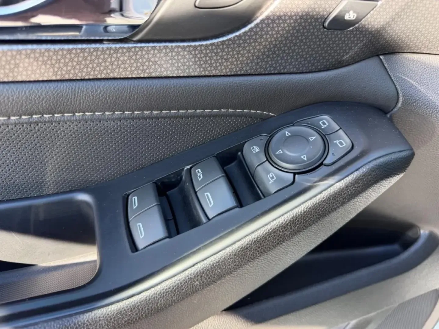 2023 /Jet Black Leather Chevrolet Traverse Premier (1GNEVKKW5PJ) with an 3.6L V6 / SIDI / VVT engine, Automatic transmission, located at 970 Woodlawn Dr., Farmington, MO, 63640, (573) 431-7800, 37.825642, -90.468674 - ### Discover the Ultimate Family Adventure with the 2023 Chevrolet Traverse at Pettus CDJR Farmington!<br /> <br /> Are you searching for the perfect SUV that combines comfort, style, and functionality for your family? Look no further! The 2023 Chevrolet Traverse at Pettus CDJR Farmington is designe - Photo#20