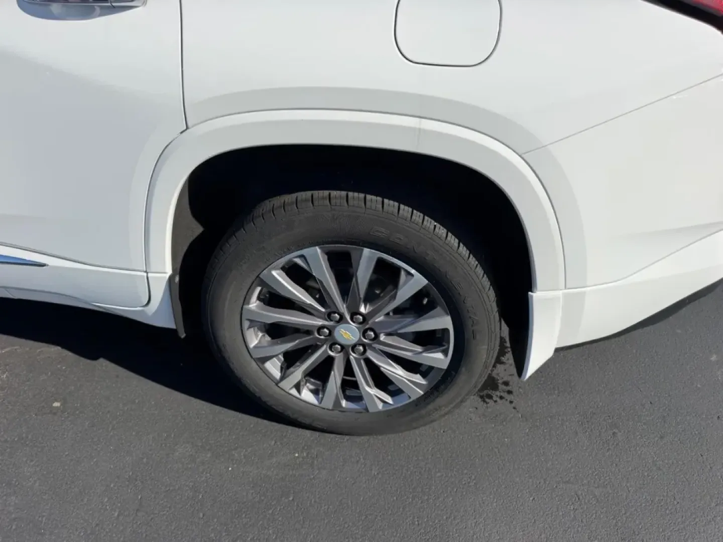 2023 /Jet Black Leather Chevrolet Traverse Premier (1GNEVKKW5PJ) with an 3.6L V6 / SIDI / VVT engine, Automatic transmission, located at 970 Woodlawn Dr., Farmington, MO, 63640, (573) 431-7800, 37.825642, -90.468674 - ### Discover the Ultimate Family Adventure with the 2023 Chevrolet Traverse at Pettus CDJR Farmington!<br /> <br /> Are you searching for the perfect SUV that combines comfort, style, and functionality for your family? Look no further! The 2023 Chevrolet Traverse at Pettus CDJR Farmington is designe - Photo#6