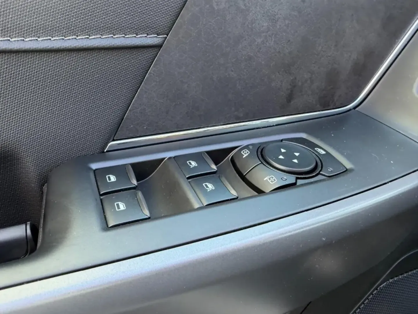 2026 /Black Cloth Ford F-150 XLT (1FTFW3L58TF) with an 5.0L engine, 6A transmission, located at 141 Commercial Dr, Fredericktown, MO, 63645, (573) 783-6432, 37.570087, -90.320648 - **Embark on Your Next Adventure with the 2026 Ford F-150 XLT at Pettus Ford Fredericktown!**<br /> <br /> Are you ready to elevate your lifestyle? Whether you're tackling your daily commute, heading out for a weekend adventure, or looking for a reliable workhorse for heavy-duty tasks, the 2026 Ford - Photo#17