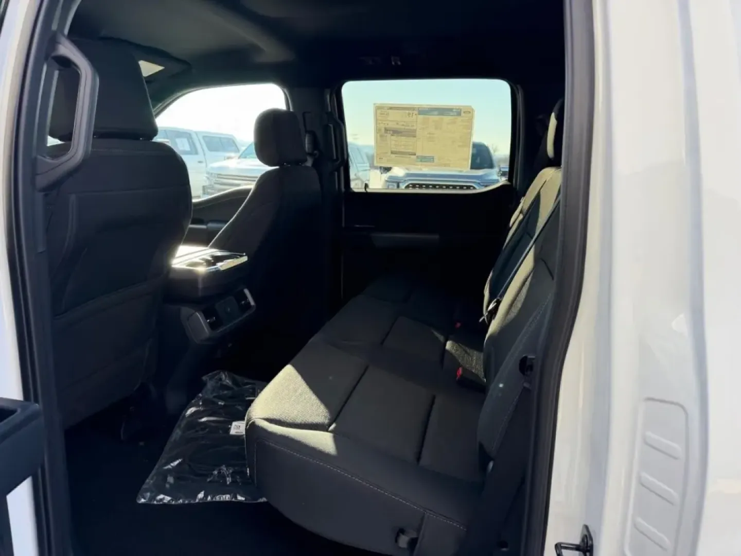 2026 /Black Cloth Ford F-150 XLT (1FTFW3L58TF) with an 5.0L engine, 6A transmission, located at 141 Commercial Dr, Fredericktown, MO, 63645, (573) 783-6432, 37.570087, -90.320648 - **Embark on Your Next Adventure with the 2026 Ford F-150 XLT at Pettus Ford Fredericktown!**<br /> <br /> Are you ready to elevate your lifestyle? Whether you're tackling your daily commute, heading out for a weekend adventure, or looking for a reliable workhorse for heavy-duty tasks, the 2026 Ford - Photo#8