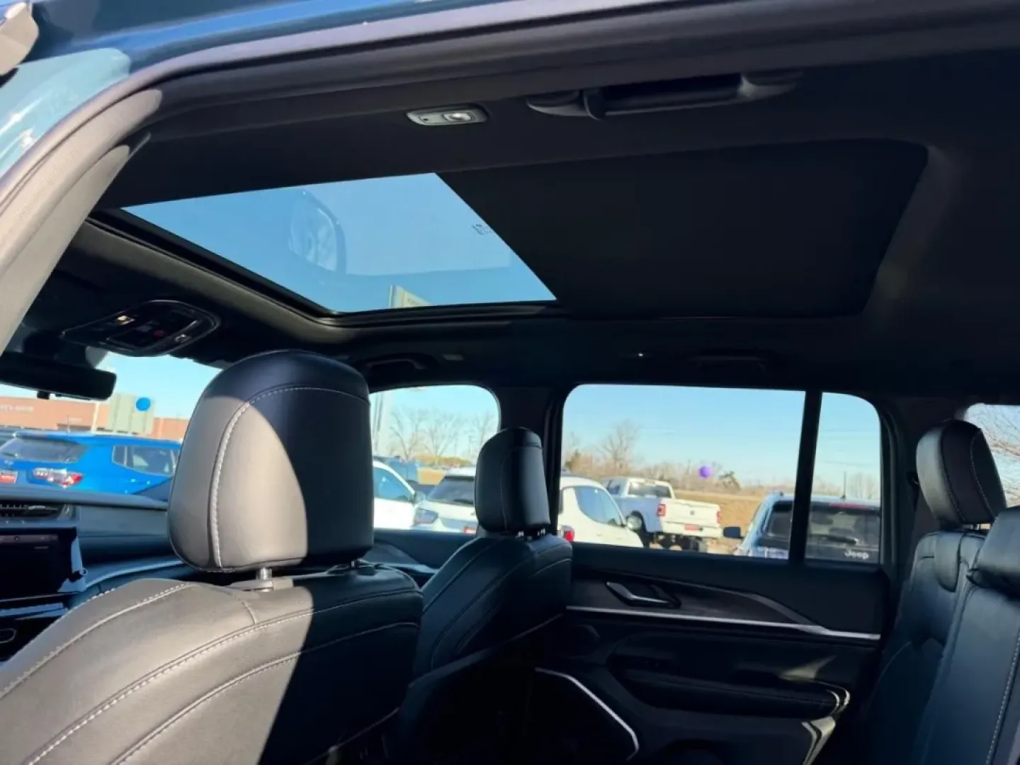 2026 /Global Black Leather Jeep Grand Cherokee Limited (1C4RJHBR0T8) with an 2.0L engine, 8A transmission, located at 970 Woodlawn Dr., Farmington, MO, 63640, (573) 431-7800, 37.825642, -90.468674 - Are you ready to elevate your adventures and enjoy the freedom of the open road? Imagine cruising through the scenic landscapes of Farmington, MO, in a vehicle that perfectly blends power, comfort, and versatility. Introducing the stunning 2026 Jeep Grand Cherokee, now available at Pettus CDJR Farmi - Photo#10