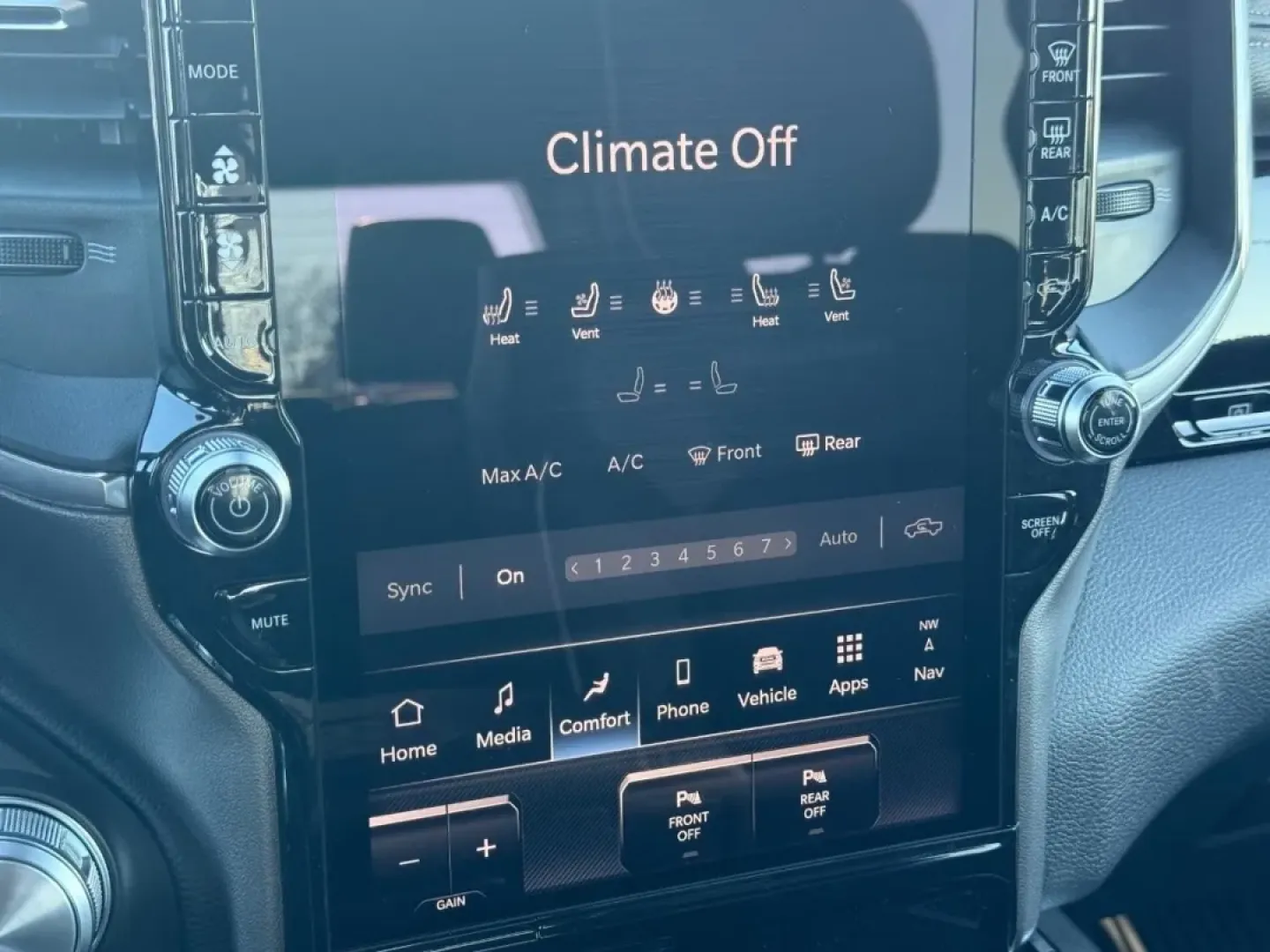 2026 /Black Cloth Ram 1500 Laramie (1C6SRFJT7TN) with an 5.7L engine, Automatic transmission, located at 970 Woodlawn Dr., Farmington, MO, 63640, (573) 431-7800, 37.825642, -90.468674 - **Experience the Ultimate Adventure with the 2026 Ram 1500 Laramie at Pettus CDJR Farmington!** <br /> <br /> Are you ready to elevate your driving experience? Whether you're a weekend warrior seeking rugged adventures or a practical buyer in need of a reliable vehicle for daily commutes, the 2026 R - Photo#12