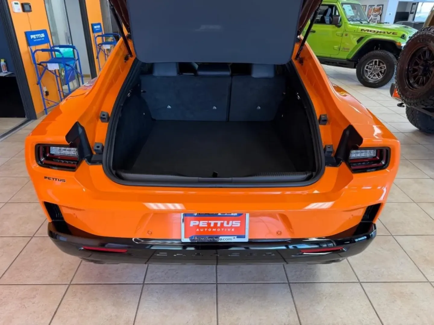 2026 /Black Leather Trimmed Dodge Charger R/T Scat Pack (2C3CDAMP9TR) with an 3.0L Twin Turbo Sixpack HO ESS engine, Automatic transmission, located at 970 Woodlawn Dr., Farmington, MO, 63640, (573) 431-7800, 37.825642, -90.468674 - **Unleash the Thrill of the Open Road with the 2026 Dodge Charger at Pettus CDJR Farmington!**<br /> <br /> Are you ready to elevate your driving experience? Whether you're commuting to work, heading out for a weekend adventure, or simply enjoying the thrill of a powerful ride, the 2026 Dodge Charge - Photo#4