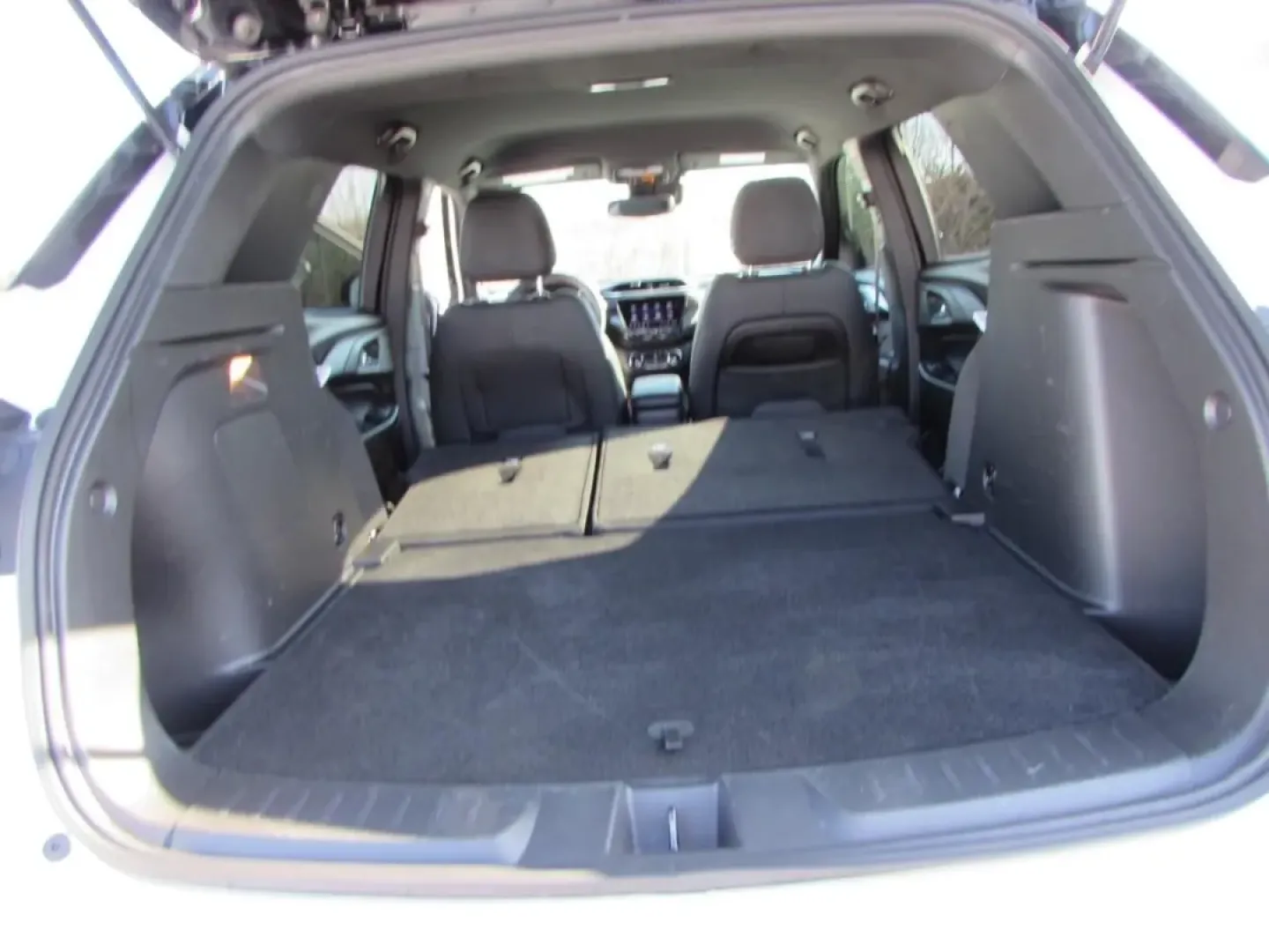 2023 /Jet Black With Red Accents Chevrolet TrailBlazer RS (KL79MTSL9PB) with an 1.3L L3 DOHC 12V engine, Automatic transmission, located at 12836 Highway 21, De Soto, MO, 63020, (636) 337-7777, 38.151867, -90.575615 - **Conquer Your Daily Adventures in the 2023 Chevrolet Trailblazer RS!**<br /> <br /> Are you searching for the perfect vehicle to complement your active lifestyle? Look no further than the 2023 Chevrolet Trailblazer RS, now available at Pettus Ford De Soto. This pre-owned SUV combines versatility wi - Photo#29