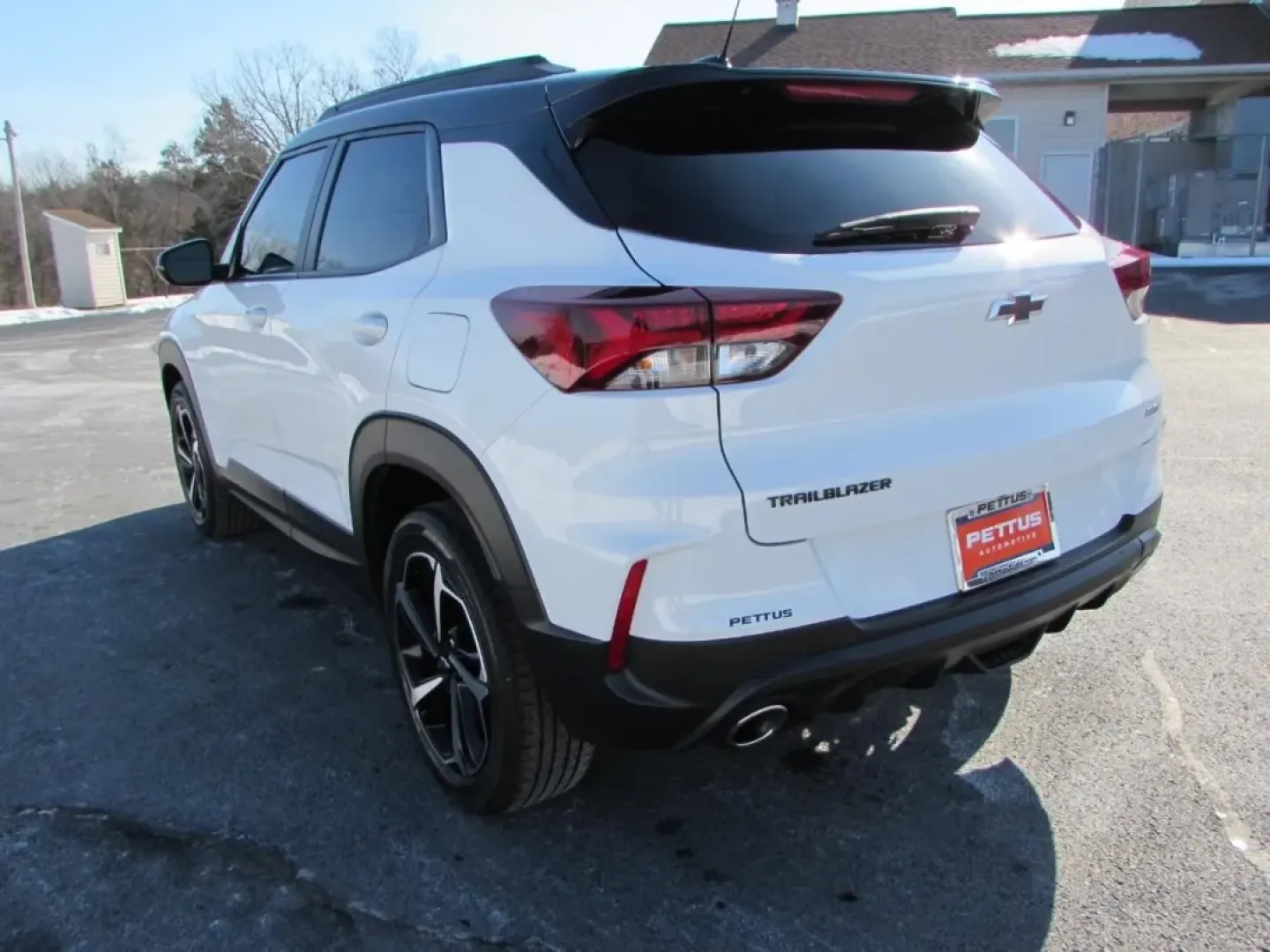 2023 /Jet Black With Red Accents Chevrolet TrailBlazer RS (KL79MTSL9PB) with an 1.3L L3 DOHC 12V engine, Automatic transmission, located at 12836 Highway 21, De Soto, MO, 63020, (636) 337-7777, 38.151867, -90.575615 - **Conquer Your Daily Adventures in the 2023 Chevrolet Trailblazer RS!**<br /> <br /> Are you searching for the perfect vehicle to complement your active lifestyle? Look no further than the 2023 Chevrolet Trailblazer RS, now available at Pettus Ford De Soto. This pre-owned SUV combines versatility wi - Photo#4