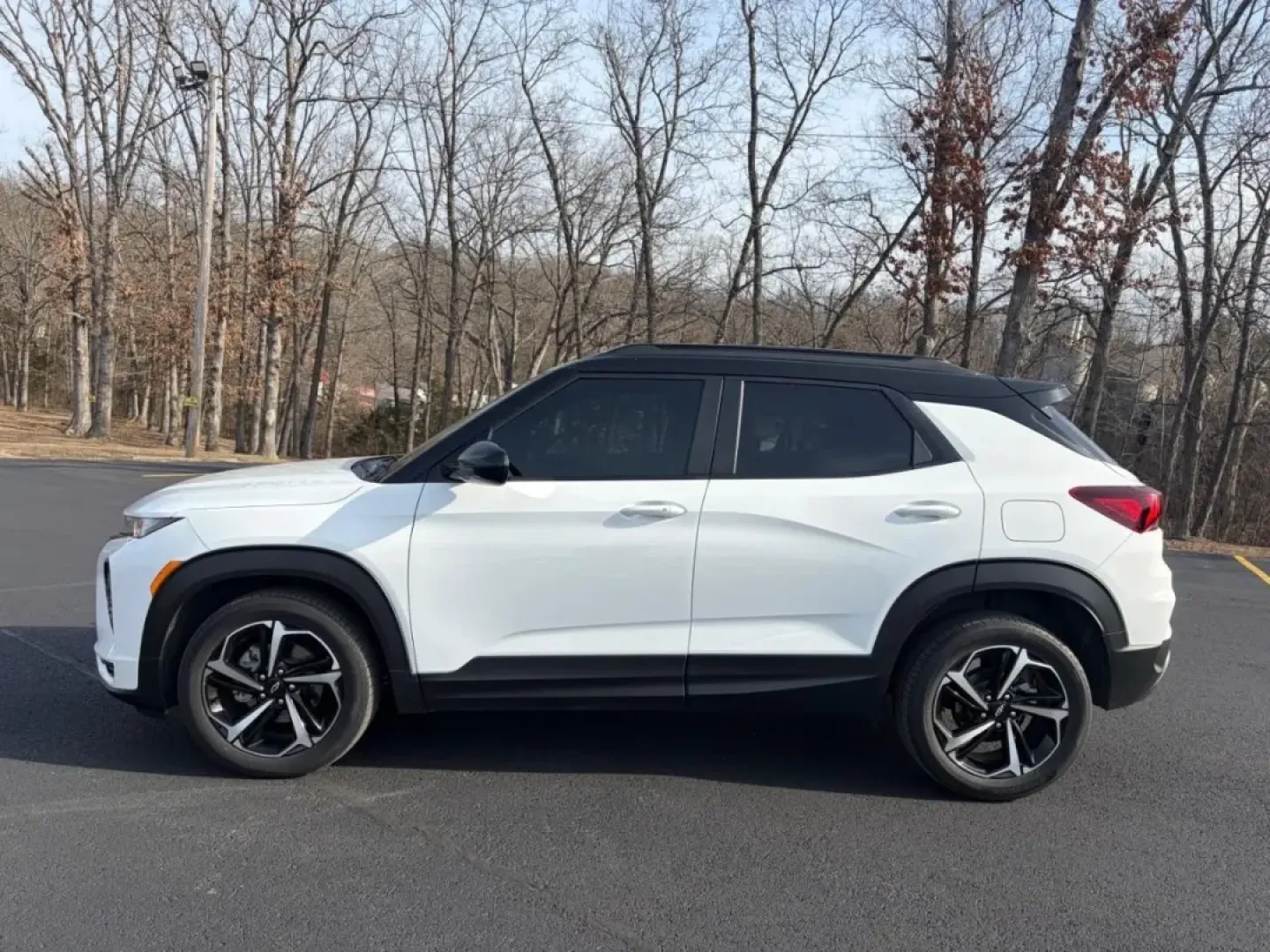 2023 /Jet Black With Red Accents Chevrolet TrailBlazer RS (KL79MTSL9PB) with an 1.3L L3 DOHC 12V engine, Automatic transmission, located at 12836 Highway 21, De Soto, MO, 63020, (636) 337-7777, 38.151867, -90.575615 - **Conquer Your Daily Adventures in the 2023 Chevrolet Trailblazer RS!**<br /> <br /> Are you searching for the perfect vehicle to complement your active lifestyle? Look no further than the 2023 Chevrolet Trailblazer RS, now available at Pettus Ford De Soto. This pre-owned SUV combines versatility wi - Photo#1