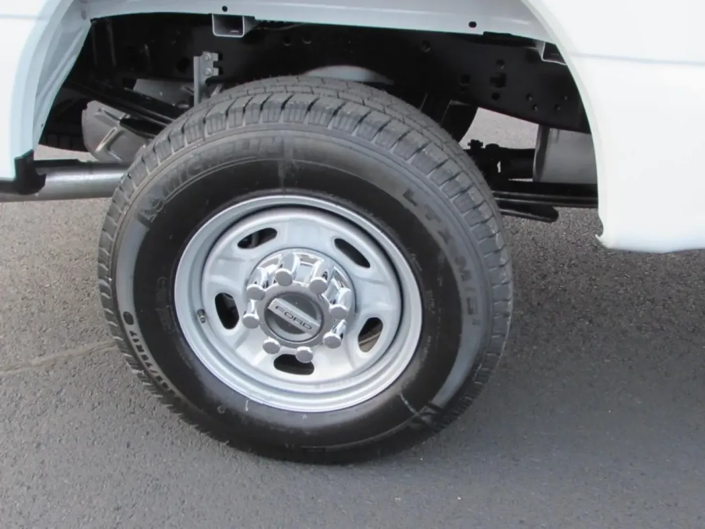 2026 /Medium Dark Slate Ford F-250SD XL (1FT7W2BA2TE) with an 6.8L 2V DEVCT NA PFI V8 Gas engine, located at 12836 Highway 21, De Soto, MO, 63020, (636) 337-7777, 38.151867, -90.575615 - **Unleash Your Adventure with the 2026 Ford Super Duty F-250 SRW A Workhorse Built for All Your Needs!**<br /> <br /> Are you ready to elevate your lifestyle with a vehicle that doesn't just transport you but transforms your adventures? The 2026 Ford Super Duty F-250 SRW is the perfect partner for - Photo#11