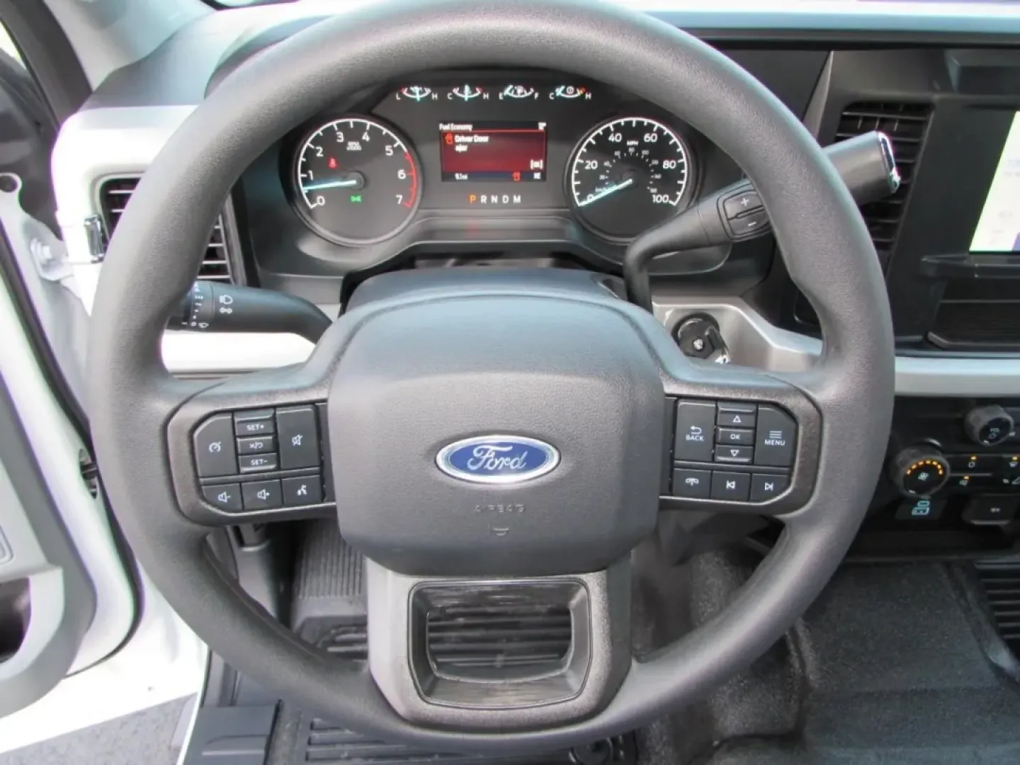 2026 /Medium Dark Slate Ford F-250SD XL (1FT7W2BA2TE) with an 6.8L 2V DEVCT NA PFI V8 Gas engine, located at 12836 Highway 21, De Soto, MO, 63020, (636) 337-7777, 38.151867, -90.575615 - **Unleash Your Adventure with the 2026 Ford Super Duty F-250 SRW A Workhorse Built for All Your Needs!**<br /> <br /> Are you ready to elevate your lifestyle with a vehicle that doesn't just transport you but transforms your adventures? The 2026 Ford Super Duty F-250 SRW is the perfect partner for - Photo#19