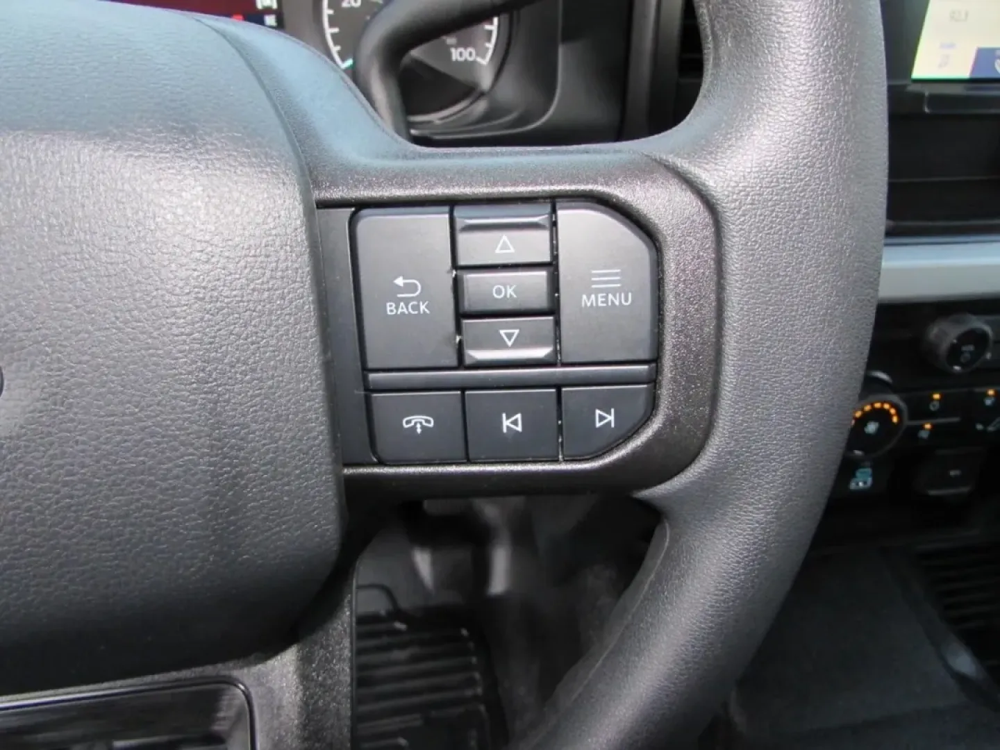 2026 /Medium Dark Slate Ford F-250SD XL (1FT7W2BA2TE) with an 6.8L 2V DEVCT NA PFI V8 Gas engine, located at 12836 Highway 21, De Soto, MO, 63020, (636) 337-7777, 38.151867, -90.575615 - **Unleash Your Adventure with the 2026 Ford Super Duty F-250 SRW A Workhorse Built for All Your Needs!**<br /> <br /> Are you ready to elevate your lifestyle with a vehicle that doesn't just transport you but transforms your adventures? The 2026 Ford Super Duty F-250 SRW is the perfect partner for - Photo#21