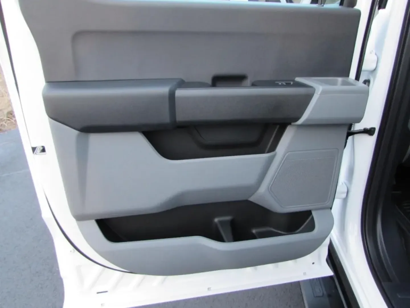 2026 /Medium Dark Slate Ford F-250SD XL (1FT7W2BA2TE) with an 6.8L 2V DEVCT NA PFI V8 Gas engine, located at 12836 Highway 21, De Soto, MO, 63020, (636) 337-7777, 38.151867, -90.575615 - **Unleash Your Adventure with the 2026 Ford Super Duty F-250 SRW A Workhorse Built for All Your Needs!**<br /> <br /> Are you ready to elevate your lifestyle with a vehicle that doesn't just transport you but transforms your adventures? The 2026 Ford Super Duty F-250 SRW is the perfect partner for - Photo#30