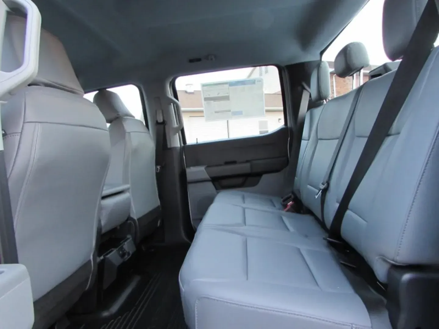 2026 /Medium Dark Slate Ford F-250SD XL (1FT7W2BA2TE) with an 6.8L 2V DEVCT NA PFI V8 Gas engine, located at 12836 Highway 21, De Soto, MO, 63020, (636) 337-7777, 38.151867, -90.575615 - **Unleash Your Adventure with the 2026 Ford Super Duty F-250 SRW A Workhorse Built for All Your Needs!**<br /> <br /> Are you ready to elevate your lifestyle with a vehicle that doesn't just transport you but transforms your adventures? The 2026 Ford Super Duty F-250 SRW is the perfect partner for - Photo#31