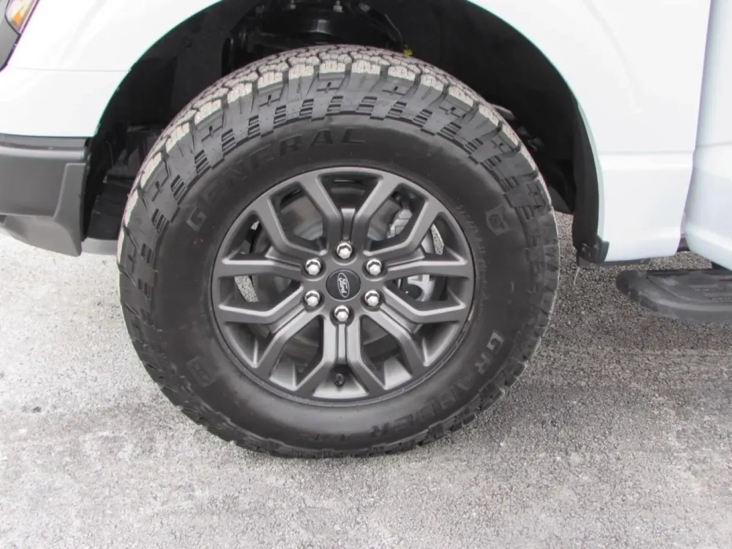 2025 /Black Ford F-150 Tremor (1FTFW4L54SF) with an 5.0L V8 engine, Automatic transmission, located at 12836 Highway 21, De Soto, MO, 63020, (636) 337-7777, 38.151867, -90.575615 - **Elevate Your Adventures with the 2025 Ford F-150 Tremor at Pettus Ford De Soto!**<br /> <br /> Are you ready to take on your next adventure? Whether you're tackling rugged terrains or cruising through city streets, the 2025 Ford F-150 Tremor is the ultimate companion for those who crave both capab - Photo#9