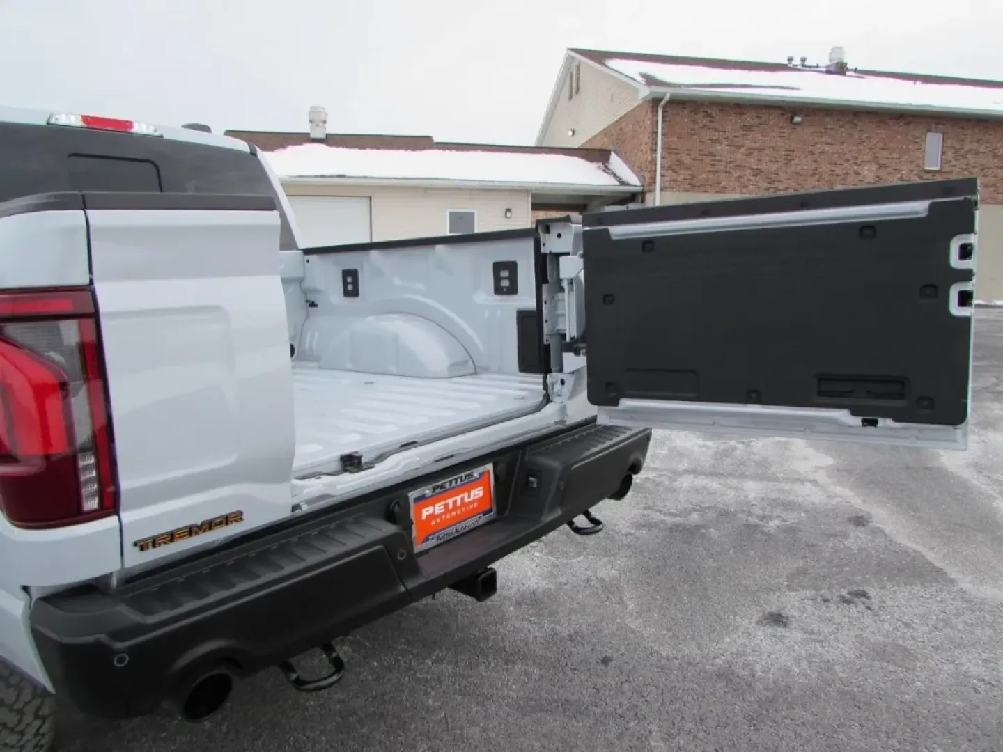 2025 /Black Ford F-150 Tremor (1FTFW4L54SF) with an 5.0L V8 engine, Automatic transmission, located at 12836 Highway 21, De Soto, MO, 63020, (636) 337-7777, 38.151867, -90.575615 - **Elevate Your Adventures with the 2025 Ford F-150 Tremor at Pettus Ford De Soto!**<br /> <br /> Are you ready to take on your next adventure? Whether you're tackling rugged terrains or cruising through city streets, the 2025 Ford F-150 Tremor is the ultimate companion for those who crave both capab - Photo#12