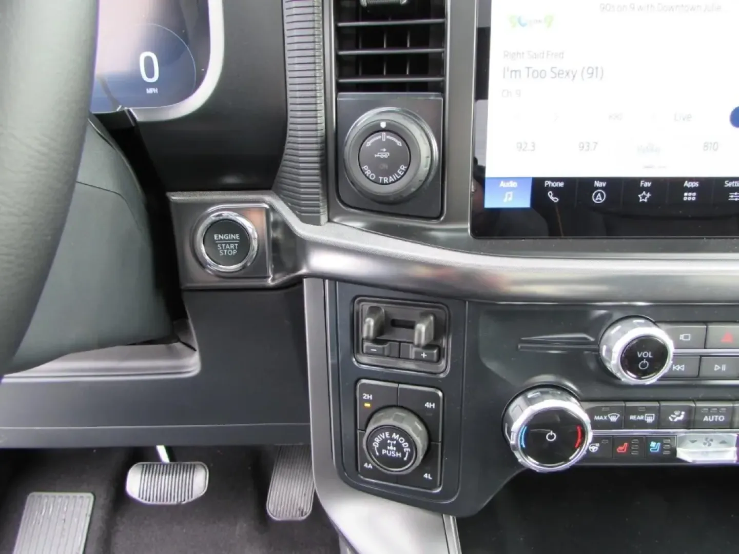 2025 /Black Ford F-150 Tremor (1FTFW4L54SF) with an 5.0L V8 engine, Automatic transmission, located at 12836 Highway 21, De Soto, MO, 63020, (636) 337-7777, 38.151867, -90.575615 - **Elevate Your Adventures with the 2025 Ford F-150 Tremor at Pettus Ford De Soto!**<br /> <br /> Are you ready to take on your next adventure? Whether you're tackling rugged terrains or cruising through city streets, the 2025 Ford F-150 Tremor is the ultimate companion for those who crave both capab - Photo#24