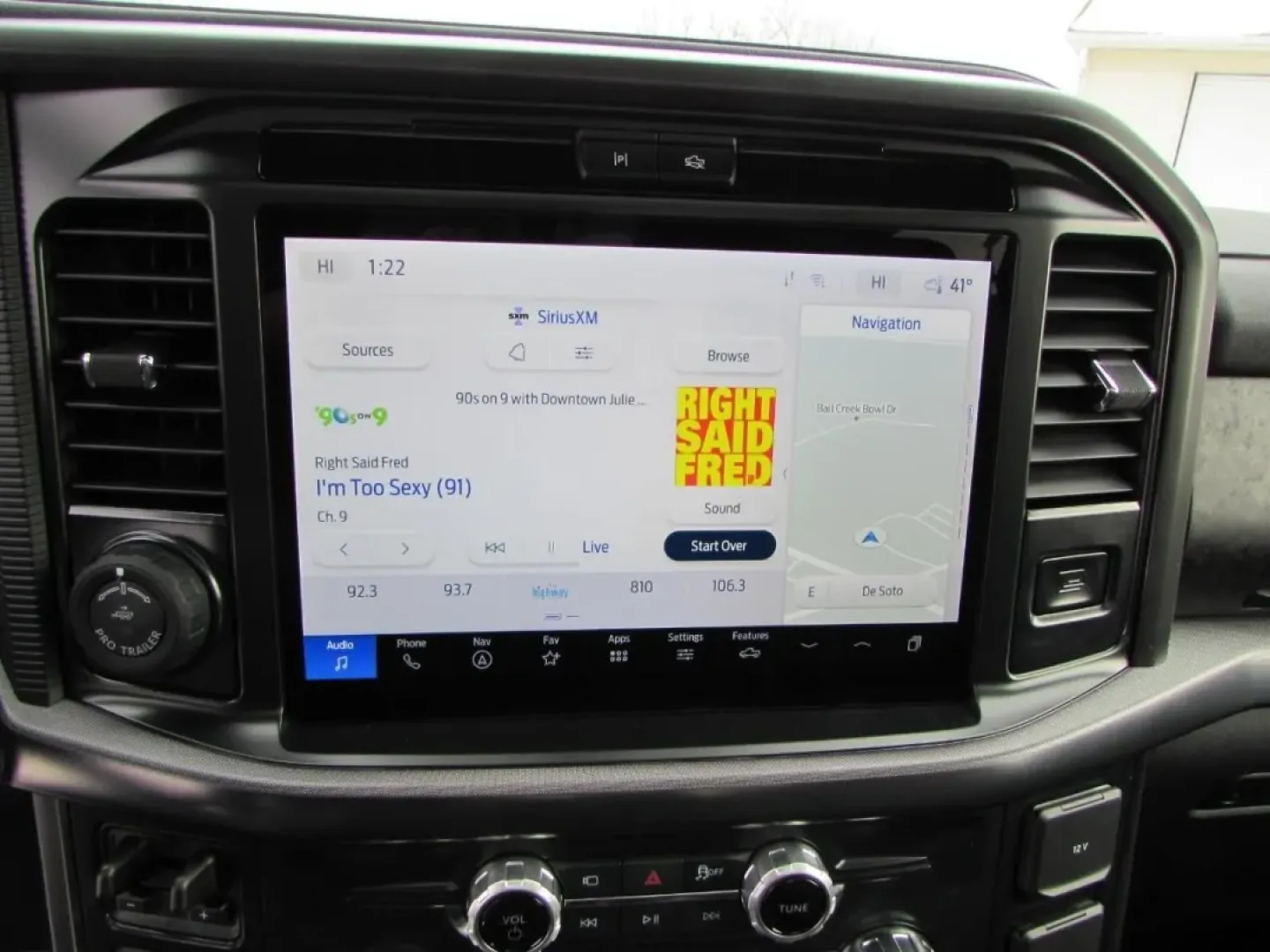 2025 /Black Ford F-150 Tremor (1FTFW4L54SF) with an 5.0L V8 engine, Automatic transmission, located at 12836 Highway 21, De Soto, MO, 63020, (636) 337-7777, 38.151867, -90.575615 - **Elevate Your Adventures with the 2025 Ford F-150 Tremor at Pettus Ford De Soto!**<br /> <br /> Are you ready to take on your next adventure? Whether you're tackling rugged terrains or cruising through city streets, the 2025 Ford F-150 Tremor is the ultimate companion for those who crave both capab - Photo#25