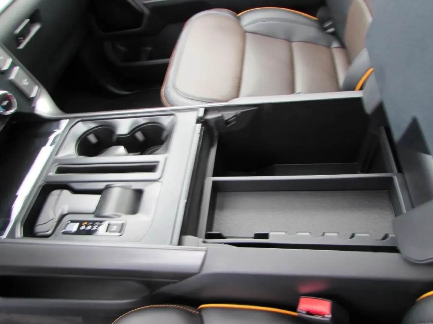 2025 /Black Ford F-150 Tremor (1FTFW4L54SF) with an 5.0L V8 engine, Automatic transmission, located at 12836 Highway 21, De Soto, MO, 63020, (636) 337-7777, 38.151867, -90.575615 - **Elevate Your Adventures with the 2025 Ford F-150 Tremor at Pettus Ford De Soto!**<br /> <br /> Are you ready to take on your next adventure? Whether you're tackling rugged terrains or cruising through city streets, the 2025 Ford F-150 Tremor is the ultimate companion for those who crave both capab - Photo#29