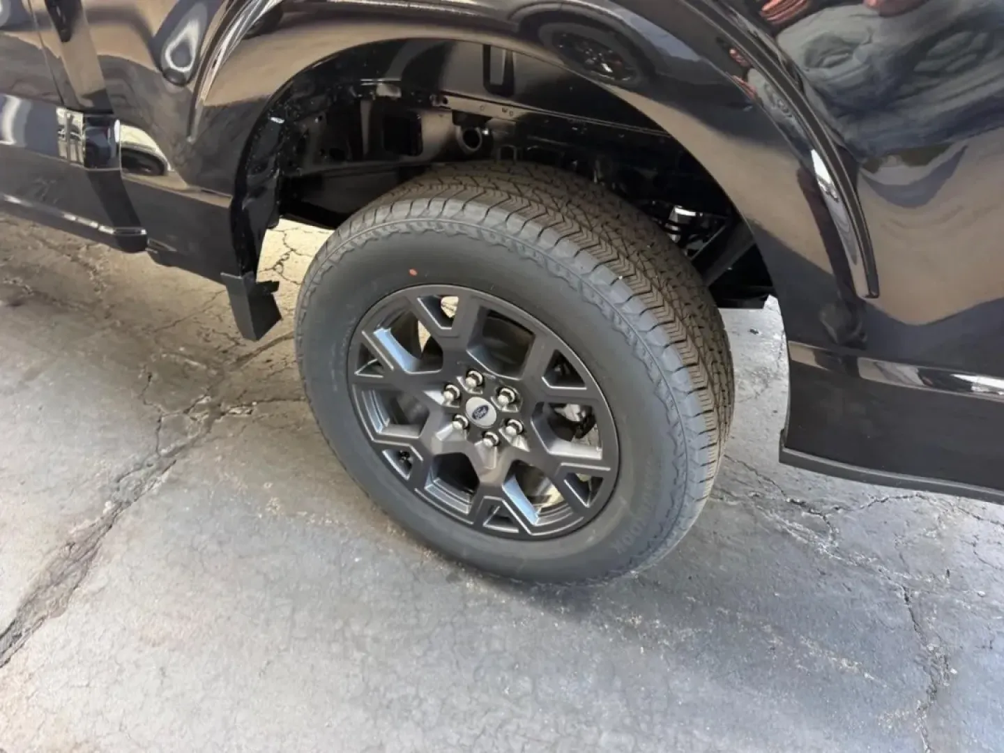 2026 /Black Cloth Ford F-150 STX (1FTEW2LP1TK) with an 2.7L V6 EcoBoost engine, 6A transmission, located at 141 Commercial Dr, Fredericktown, MO, 63645, (573) 783-6432, 37.570087, -90.320648 - Unleash your adventurous spirit with the 2026 Ford F-150 STX, a versatile truck that's perfect for weekend getaways, daily commutes, and everything in between! Whether you're hauling gear for a camping trip or transporting the family on a fun-filled day out, this powerful truck is designed to meet a - Photo#5