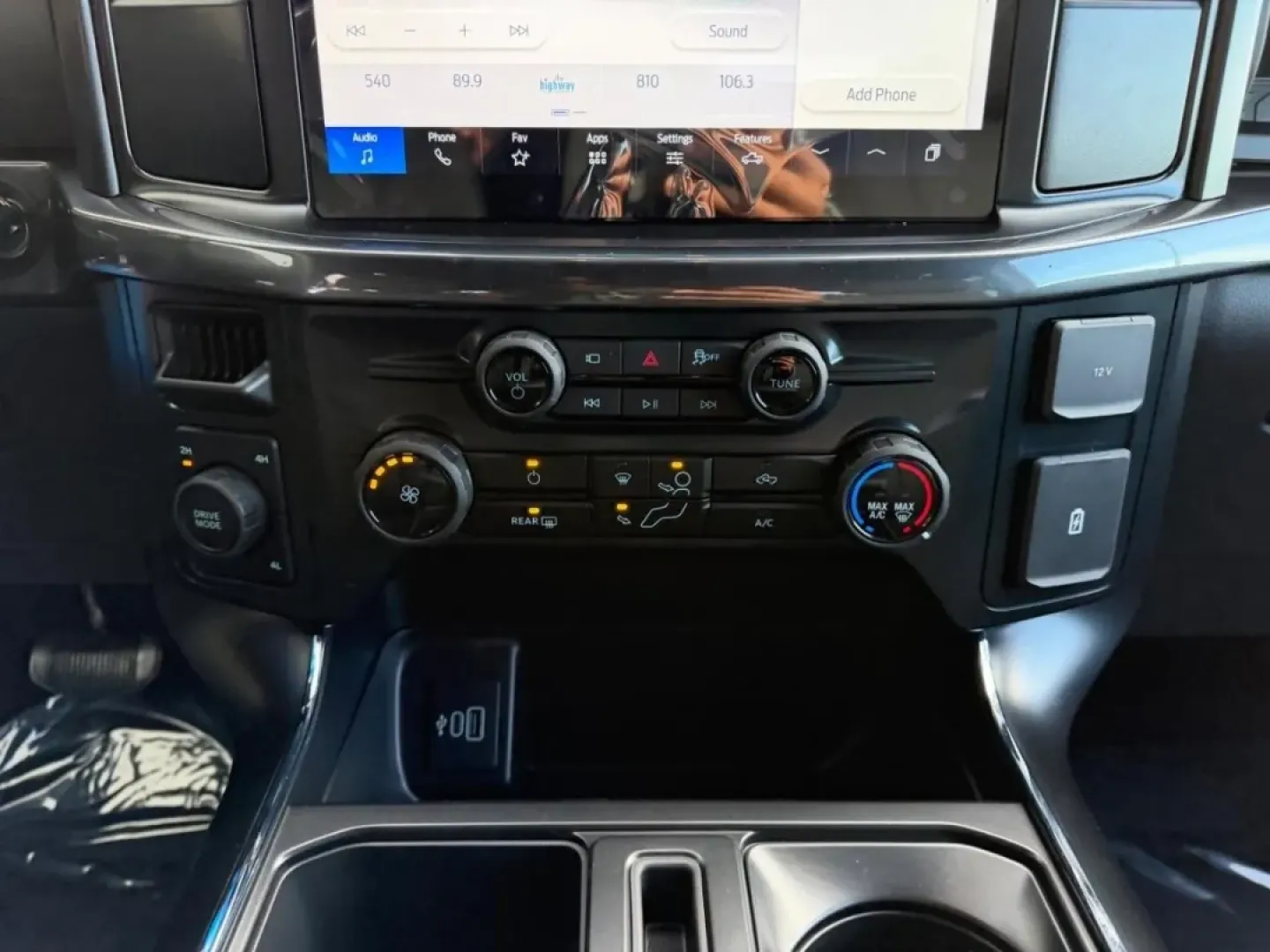 2026 /Black Cloth Ford F-150 STX (1FTEW2LP1TK) with an 2.7L V6 EcoBoost engine, 6A transmission, located at 141 Commercial Dr, Fredericktown, MO, 63645, (573) 783-6432, 37.570087, -90.320648 - Unleash your adventurous spirit with the 2026 Ford F-150 STX, a versatile truck that's perfect for weekend getaways, daily commutes, and everything in between! Whether you're hauling gear for a camping trip or transporting the family on a fun-filled day out, this powerful truck is designed to meet a - Photo#14