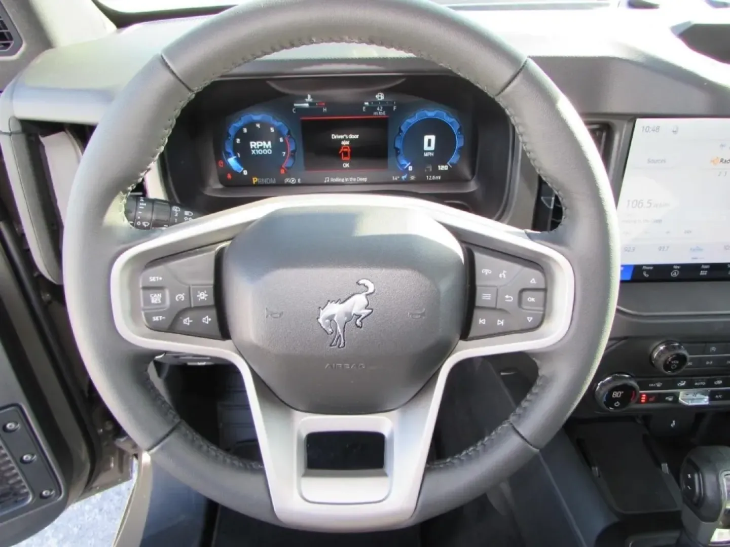 2026 /Black Onyx Ford Bronco Big Bend (1FMDE7BH1TL) with an 2.3L EcoBoost I-4 engine, 7M transmission, located at 12836 Highway 21, De Soto, MO, 63020, (636) 337-7777, 38.151867, -90.575615 - **Explore New Adventures with the 2026 Ford Bronco Big Bend at Pettus Ford De Soto!**<br /> <br /> If you're looking for a vehicle that perfectly balances adventure and everyday practicality, the 2026 Ford Bronco Big Bend is your ideal match. This SUV is designed for those who crave the thrill of we - Photo#14