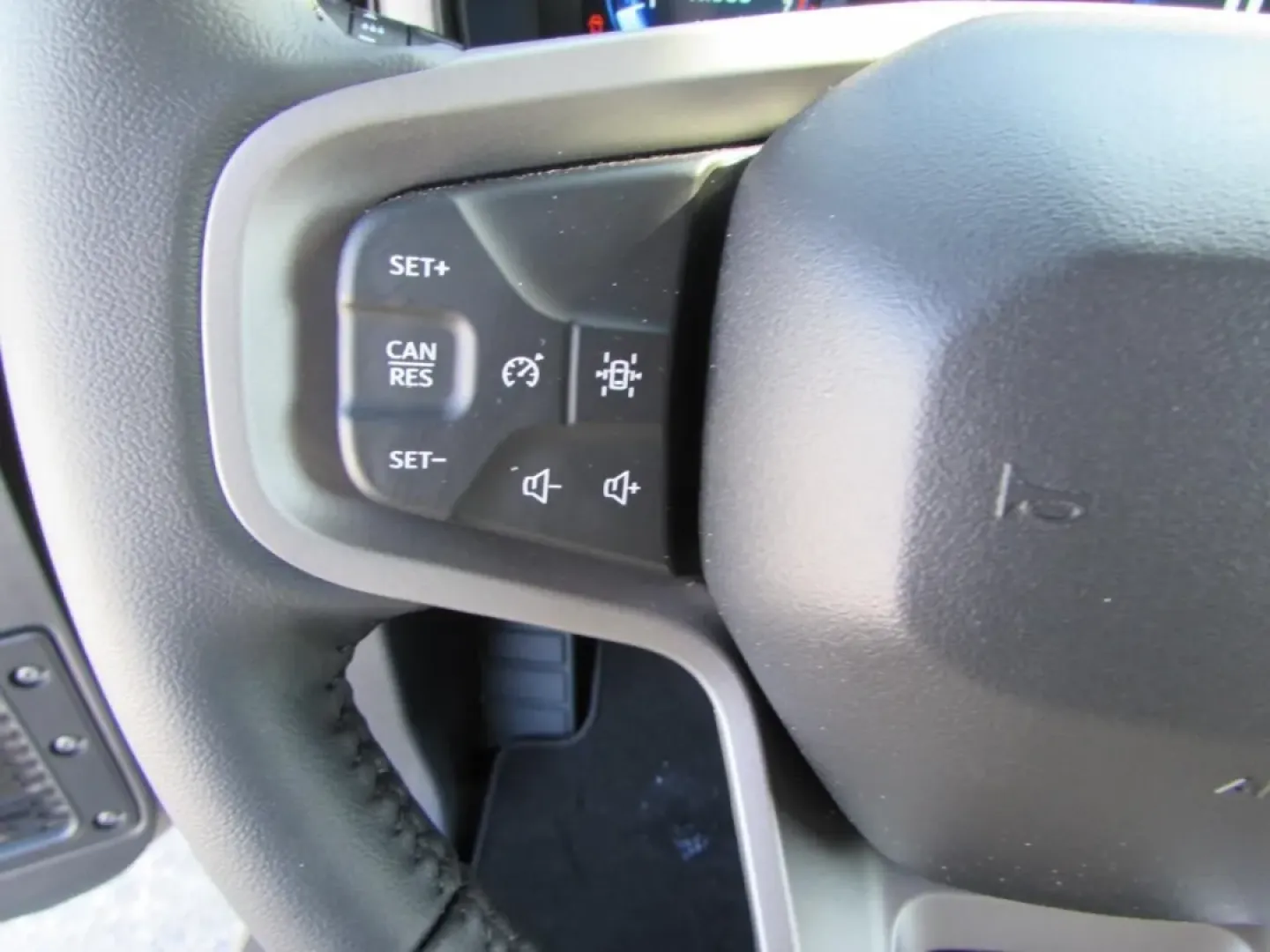 2026 /Black Onyx Ford Bronco Big Bend (1FMDE7BH1TL) with an 2.3L EcoBoost I-4 engine, 7M transmission, located at 12836 Highway 21, De Soto, MO, 63020, (636) 337-7777, 38.151867, -90.575615 - **Explore New Adventures with the 2026 Ford Bronco Big Bend at Pettus Ford De Soto!**<br /> <br /> If you're looking for a vehicle that perfectly balances adventure and everyday practicality, the 2026 Ford Bronco Big Bend is your ideal match. This SUV is designed for those who crave the thrill of we - Photo#15