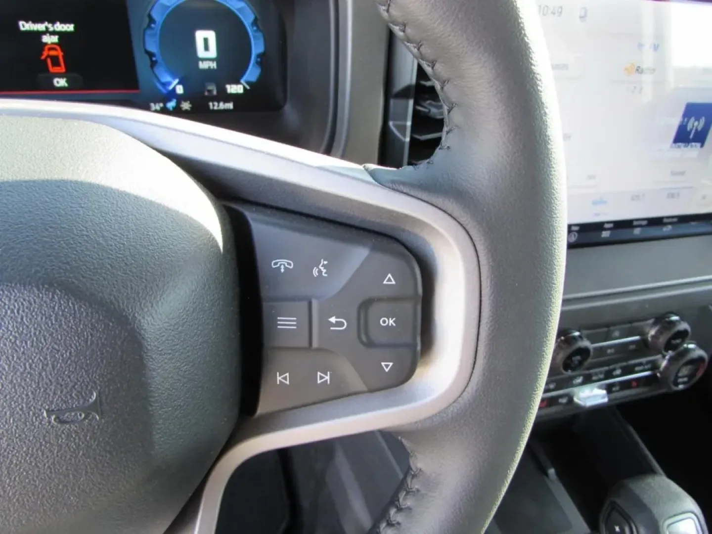 2026 /Black Onyx Ford Bronco Big Bend (1FMDE7BH1TL) with an 2.3L EcoBoost I-4 engine, 7M transmission, located at 12836 Highway 21, De Soto, MO, 63020, (636) 337-7777, 38.151867, -90.575615 - **Explore New Adventures with the 2026 Ford Bronco Big Bend at Pettus Ford De Soto!**<br /> <br /> If you're looking for a vehicle that perfectly balances adventure and everyday practicality, the 2026 Ford Bronco Big Bend is your ideal match. This SUV is designed for those who crave the thrill of we - Photo#16